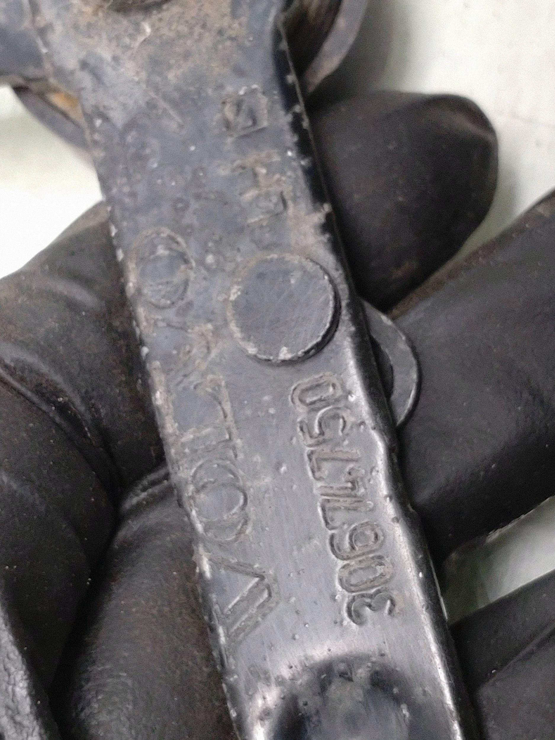 Used Left Tailgate Hinge Volvo XC90 OEM 30674750 image 5
