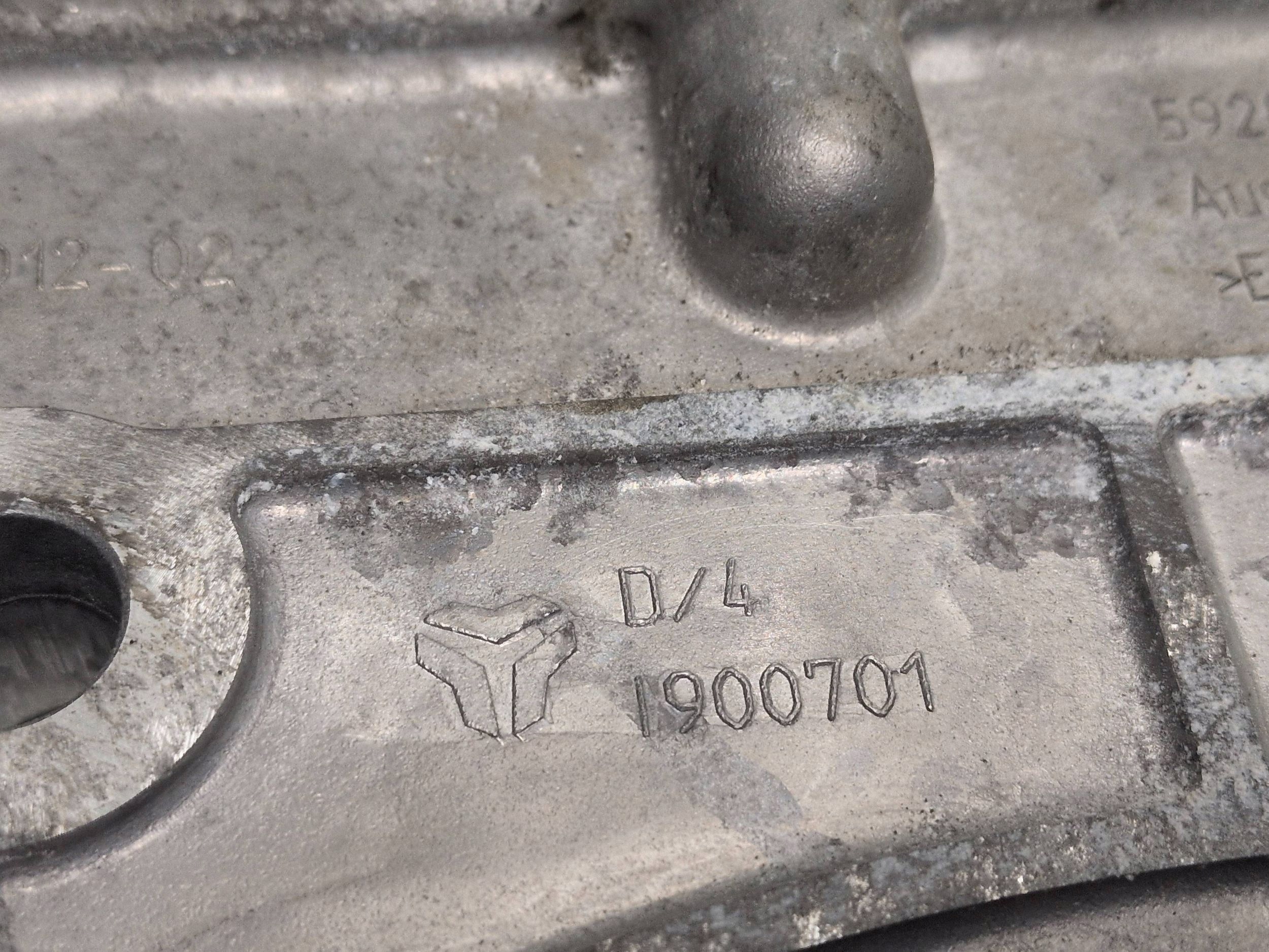 Carter de distribution MINI Cooper F55/F56 1.5 essence 8632012 image 6