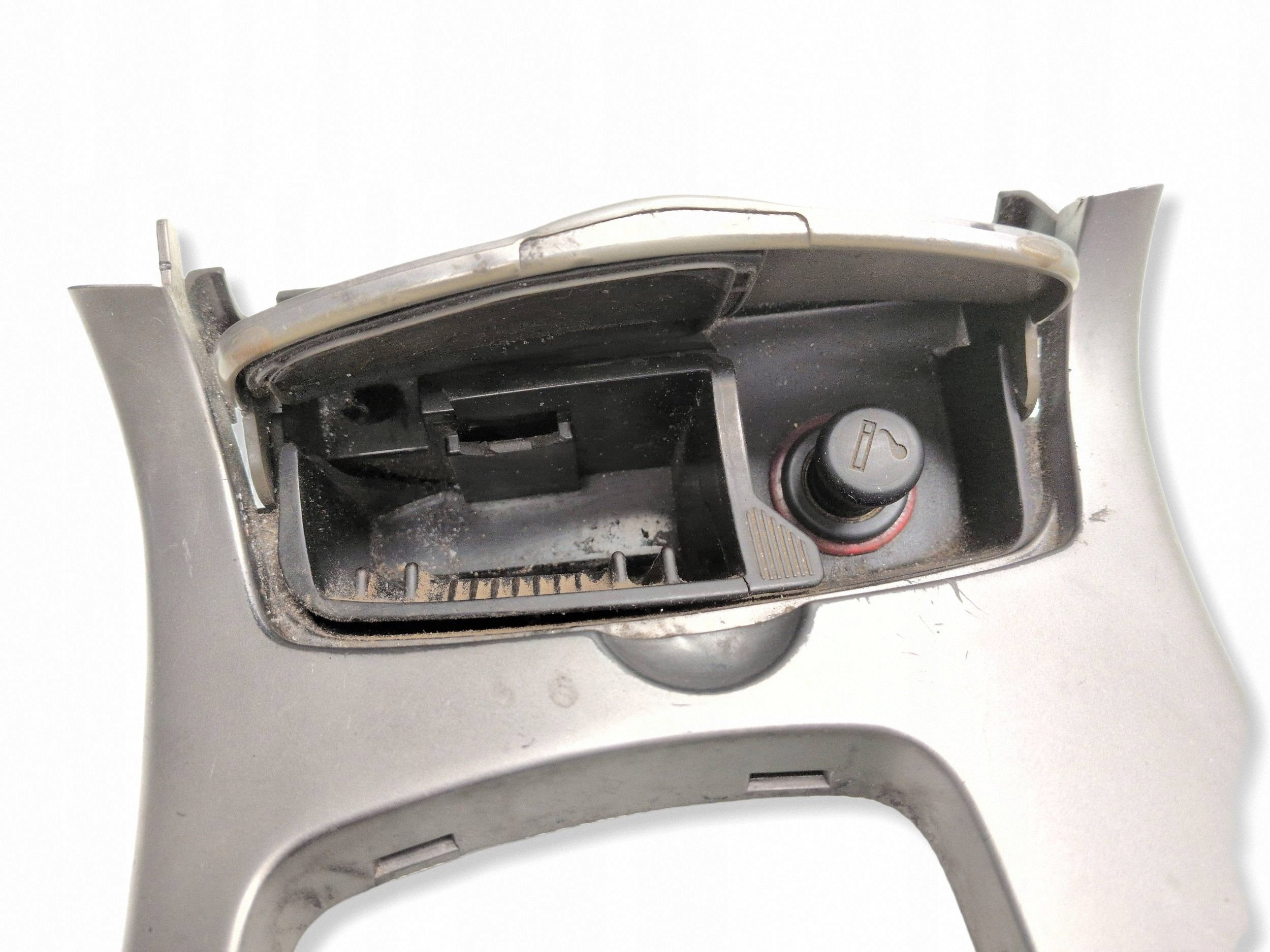 Cendrier Mazda 6 2004 FAGJ6A201 image 8