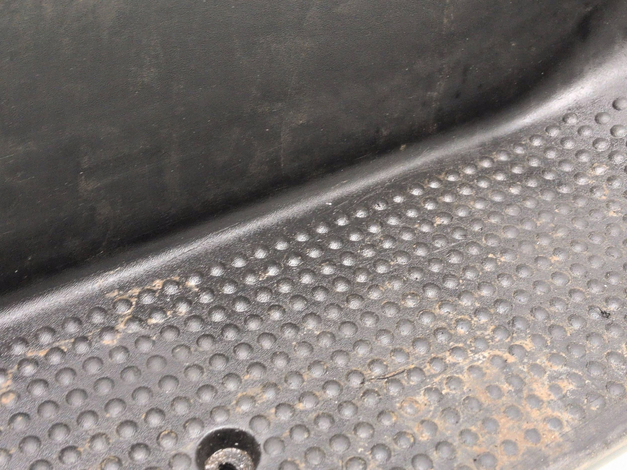 TRAFIC VIVARO II Right Side Sill Step 8200967010