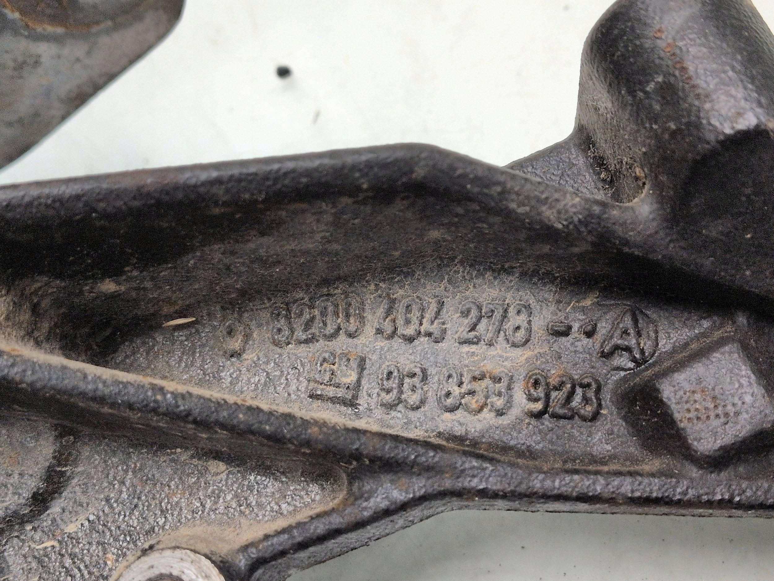 Support boîte de vitesses Renault Trafic 8200404278 image 6