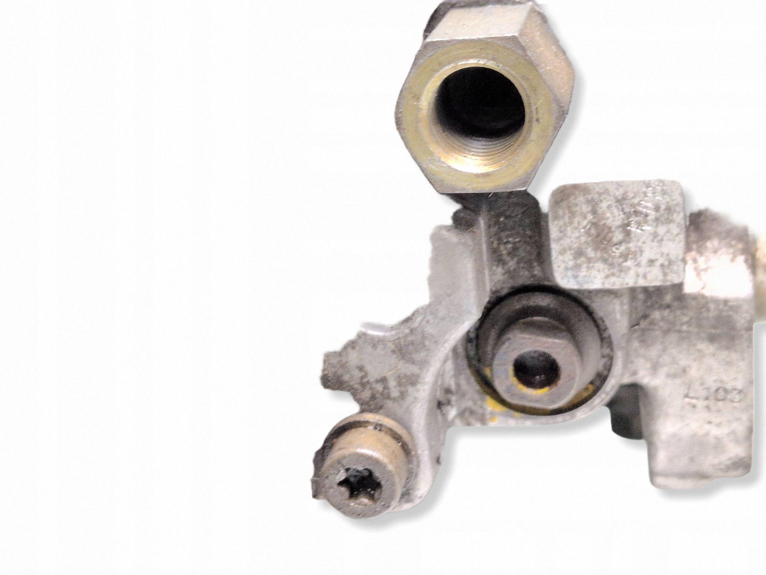 Pompe injection VW T4 2.5 TDI AXL 074130115B image 3