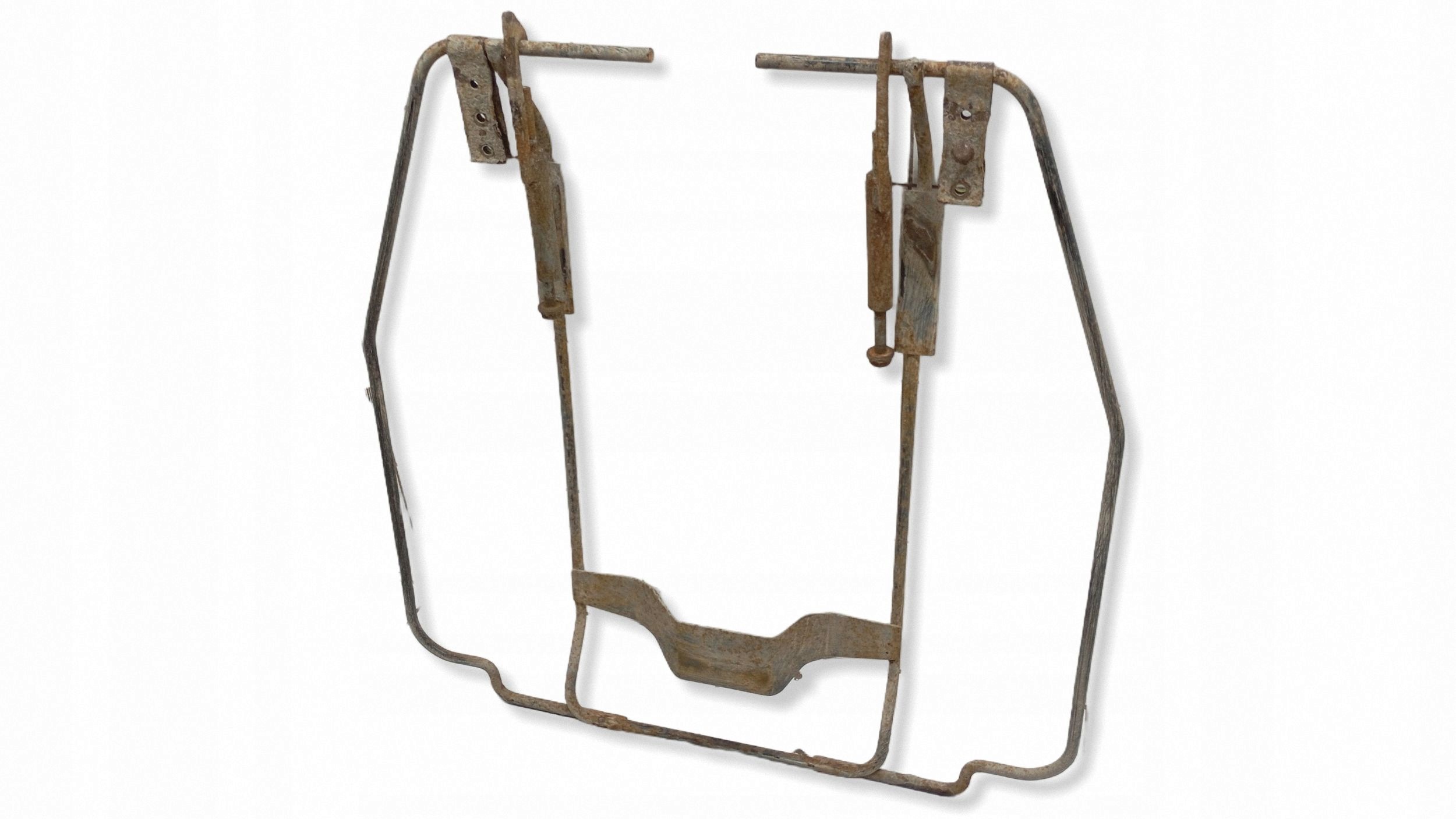Support de roue de secours VW LT II 2001 image 2