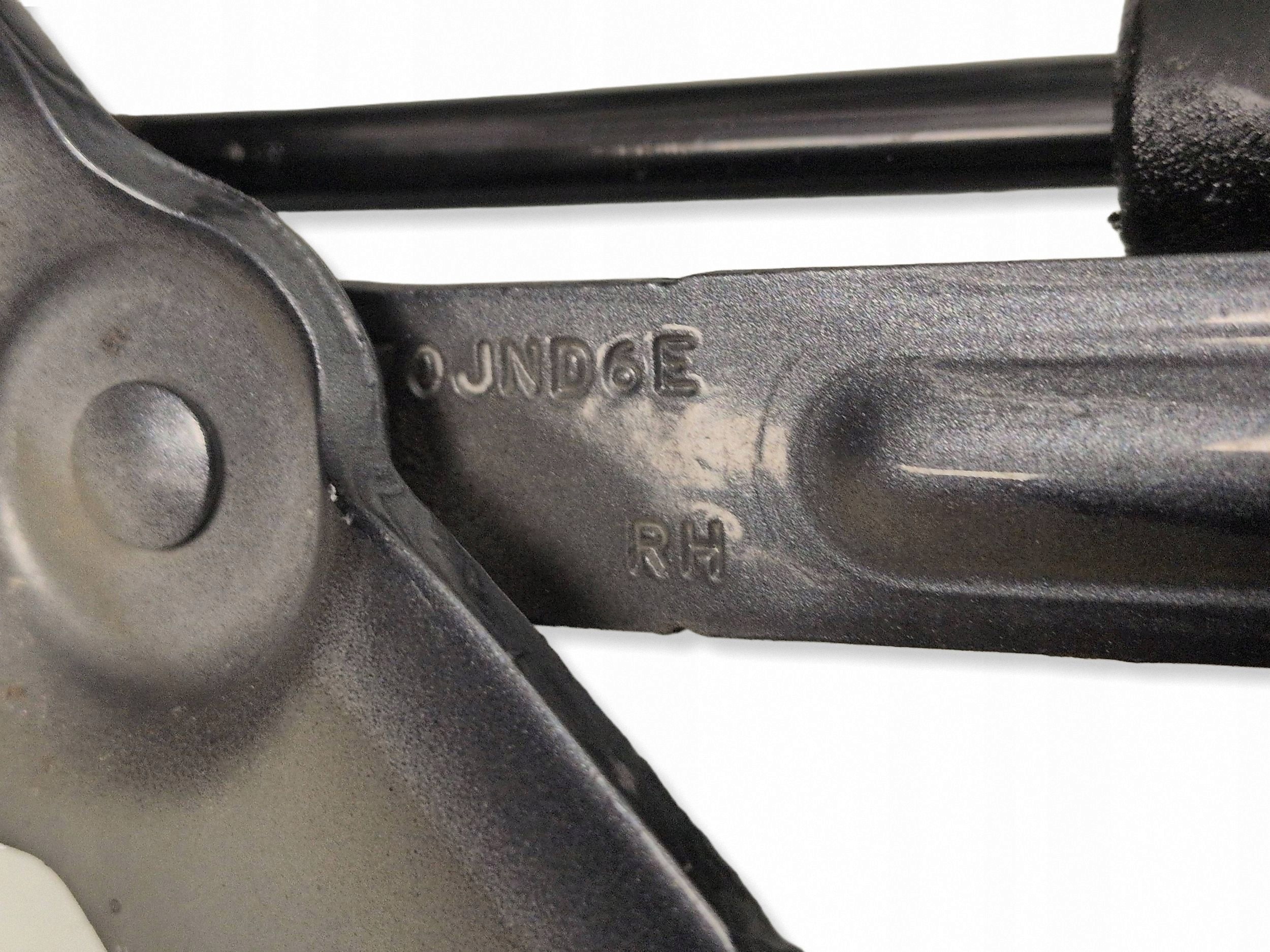 Volvo S80 2007 Right Tailgate Hinge OEM 30649458 image 5
