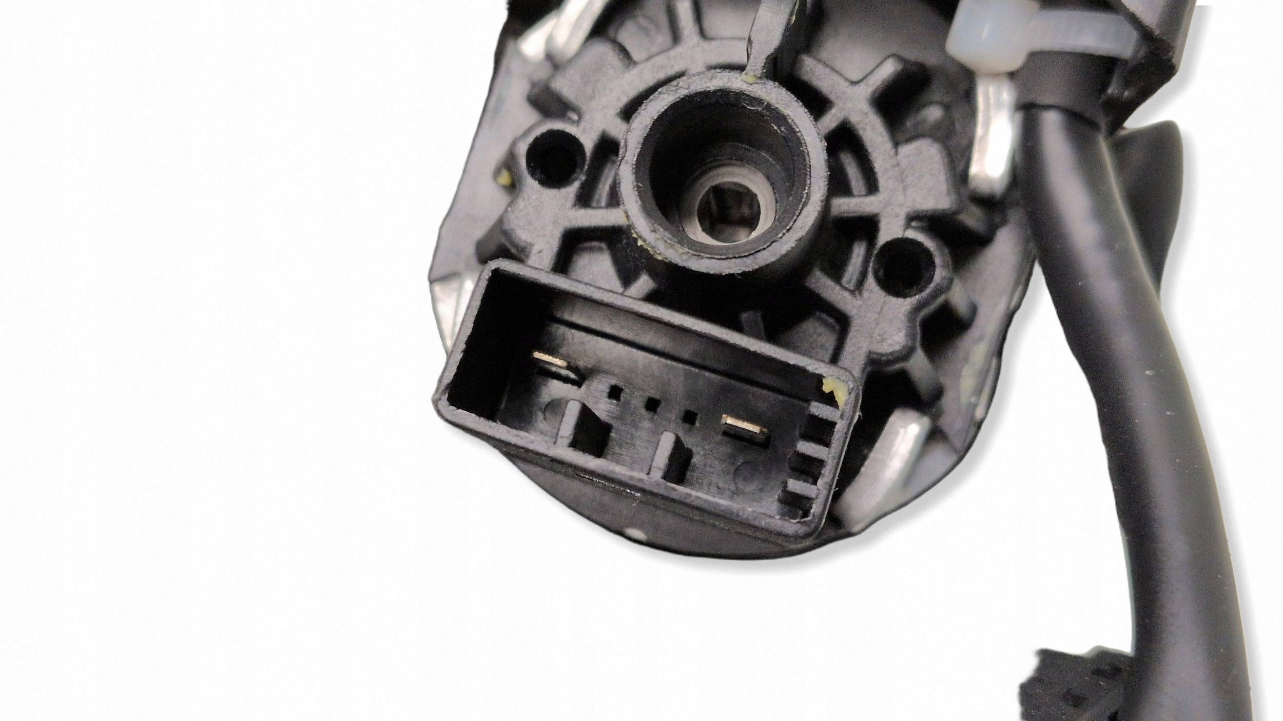 VW Passat B7 Variant Tailgate Actuator 3AF827383A image 7