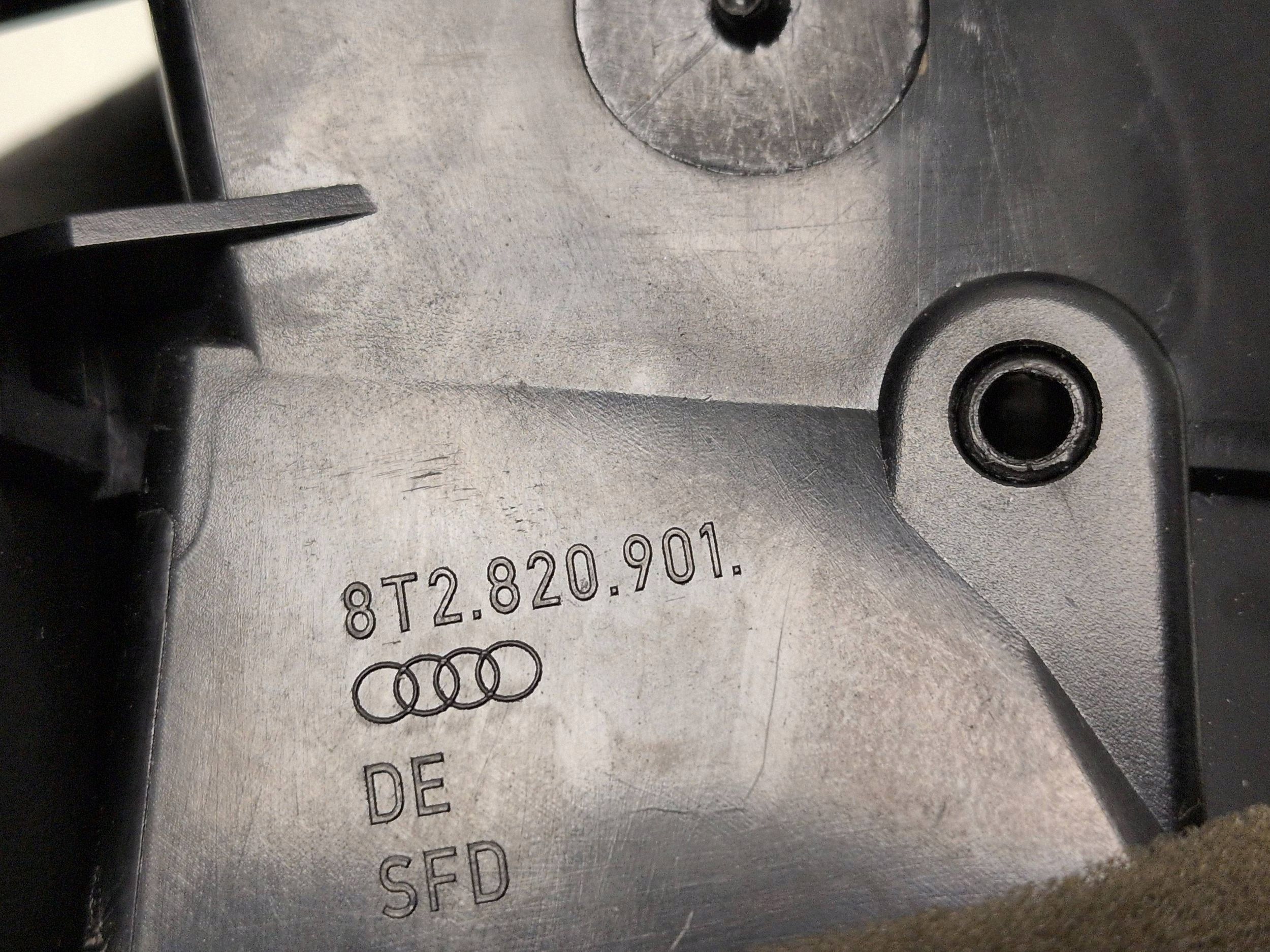 Grade de Ventilação Lateral Esquerda Audi A4 S4 B8 2012 image 8