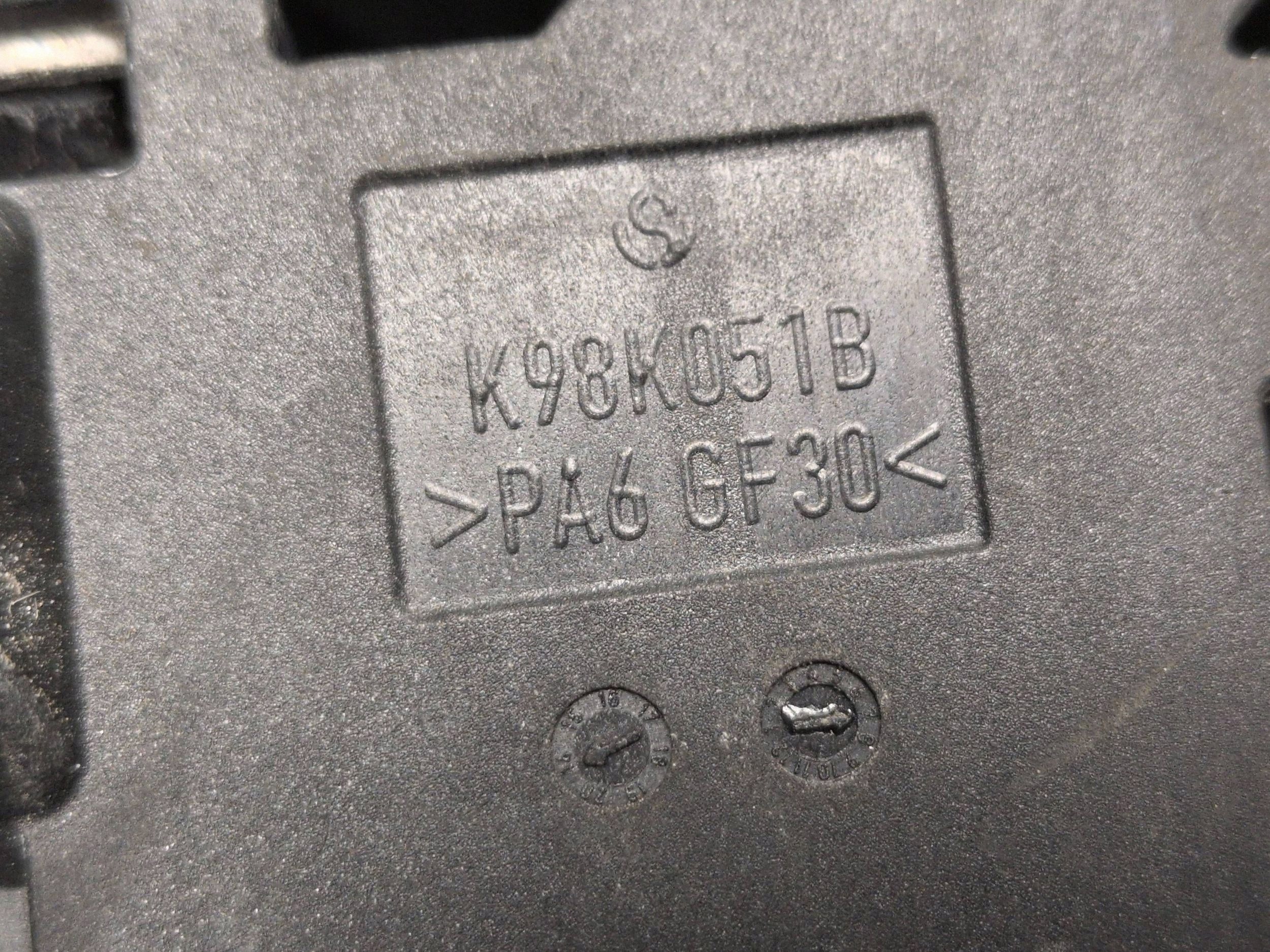 Distribuidor de corrente Audi OE 8K0937517B image 5