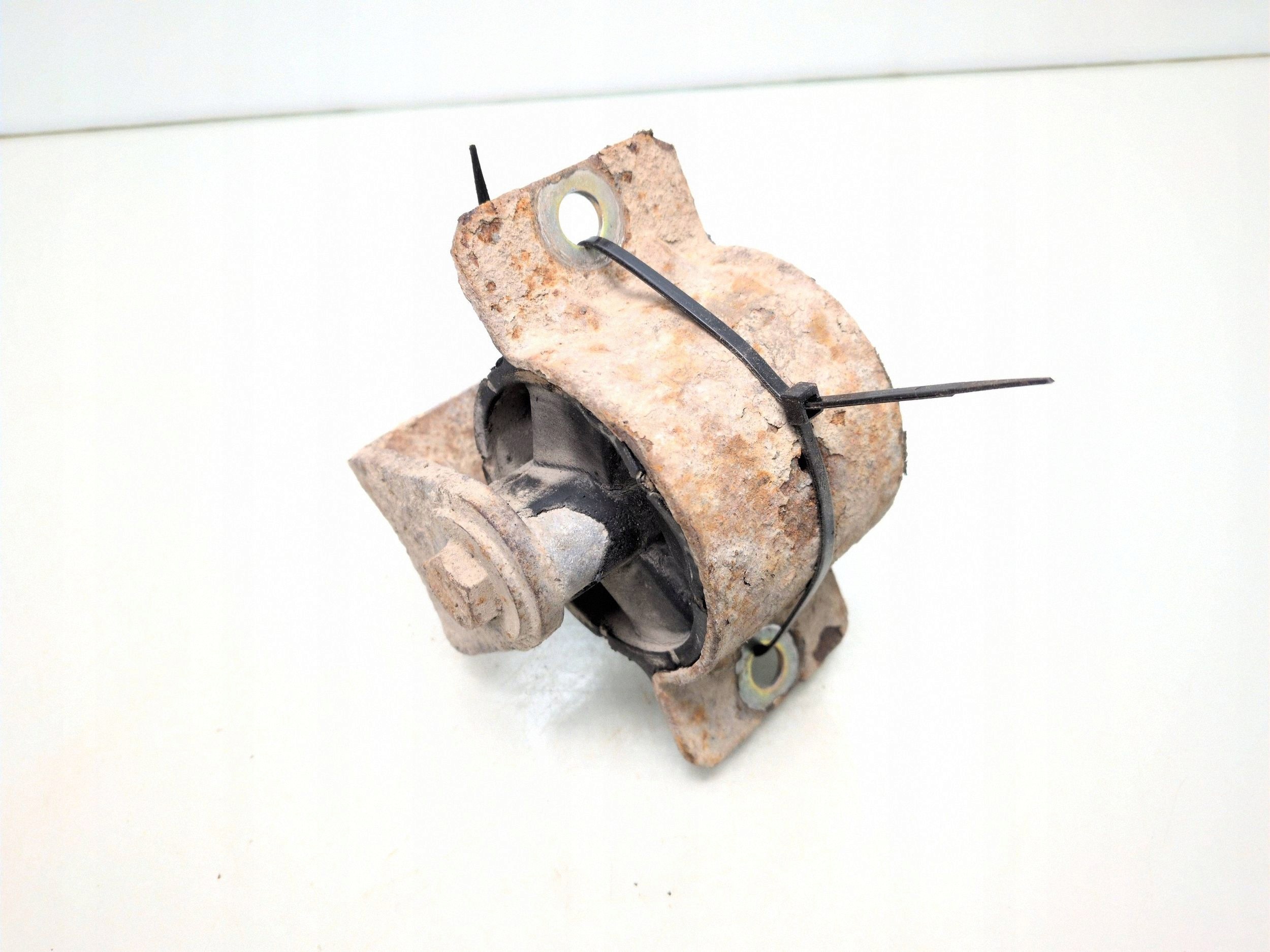 Volkswagen LT II Motorsteun 9012421413 image 3