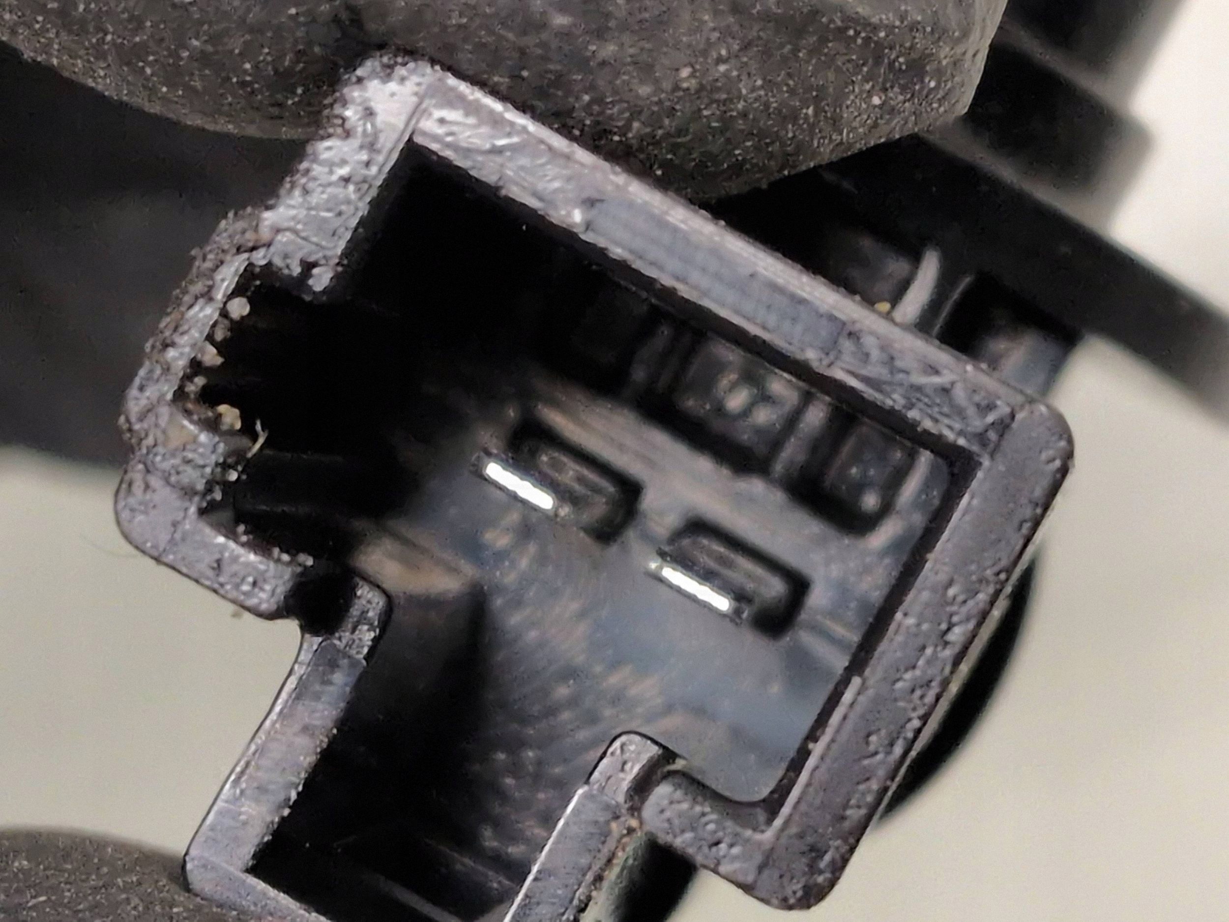 Sensor de Temperatura Externa KIA EV6 2025 OEM FRC158719 image 3