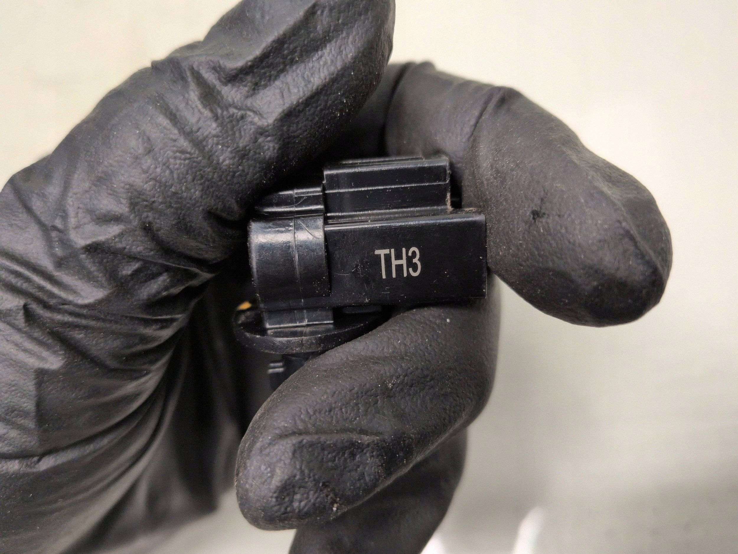 Sensor de Temperatura Externa KIA EV6 2025 OEM FRC158719 image 4