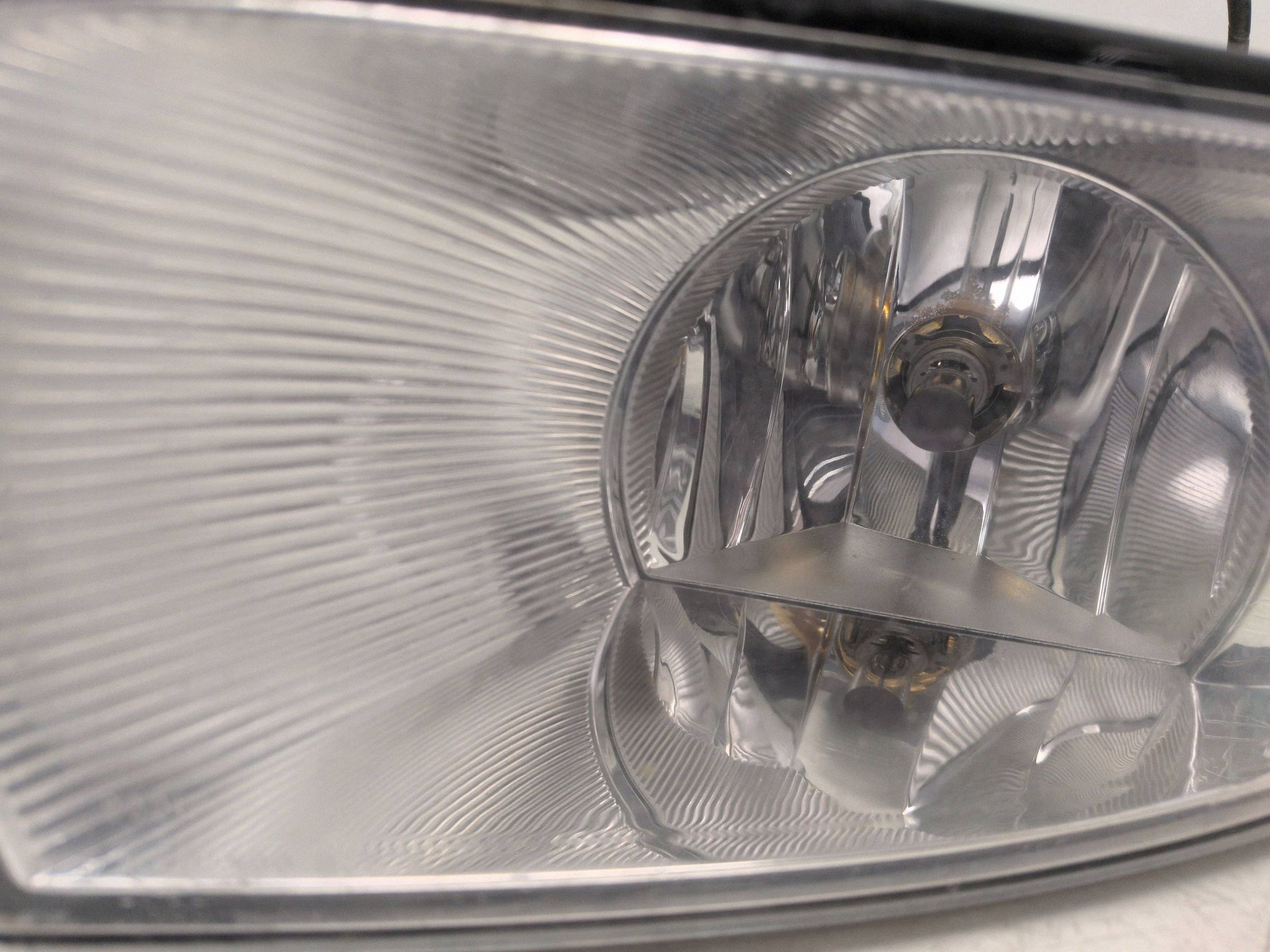 Skoda Superb 2008-2013 Halogen Left Headlight OEM 3T0941700