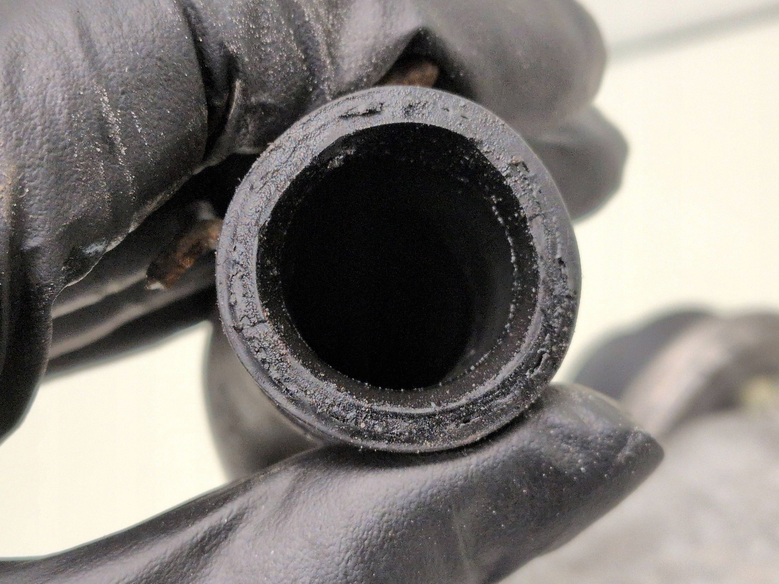 EGR Koeler Klep Touareg 3.0 TDI 059131515FJ image 7