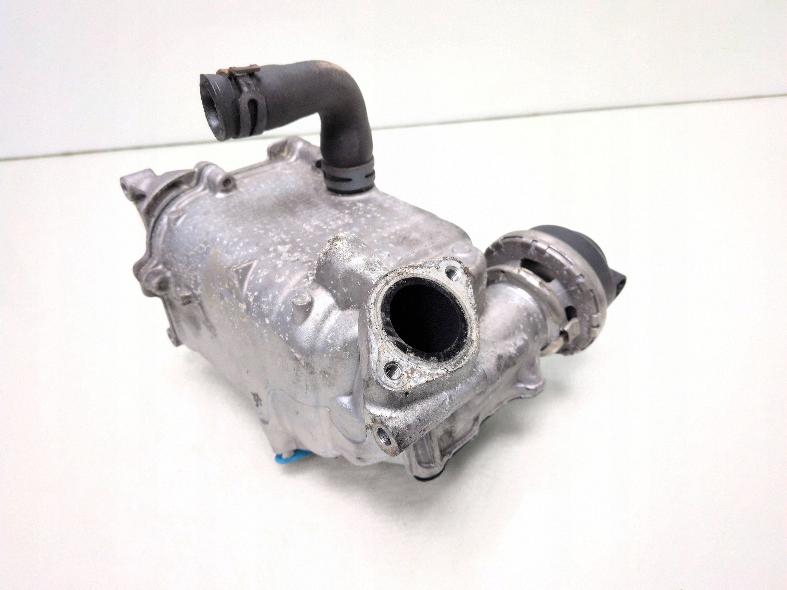 EGR Koeler Klep Touareg 3.0 TDI 059131515FJ image 8