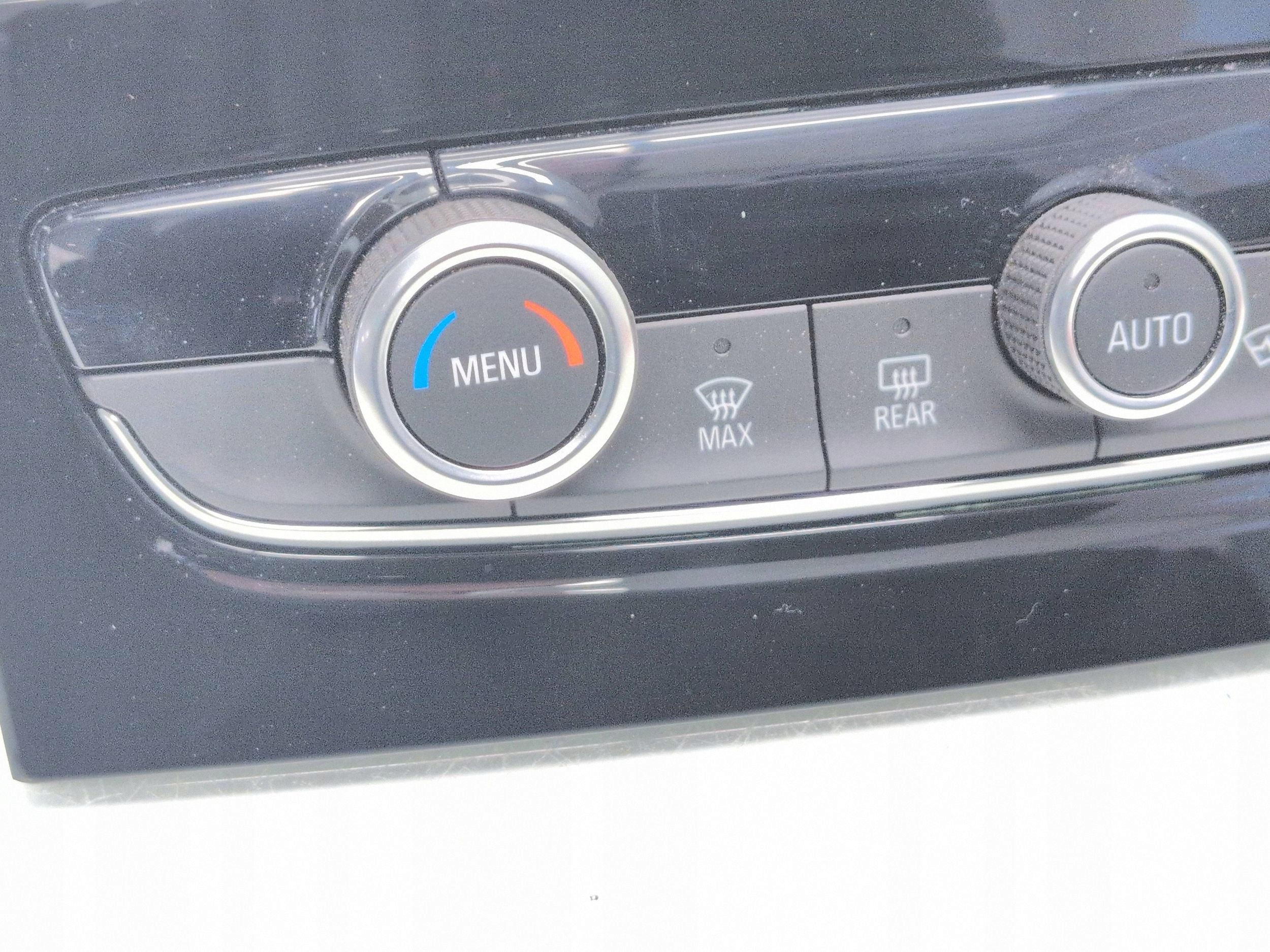 Opel Grandland X Lift 1.6 THP Klimaanlage Bedienfeld 98467981YX image 3
