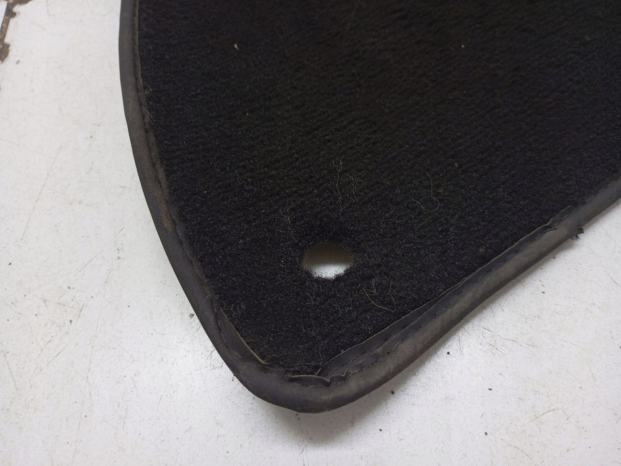Tapis de sol Audi A6 C7 2015 OEM FRC159508 image 4