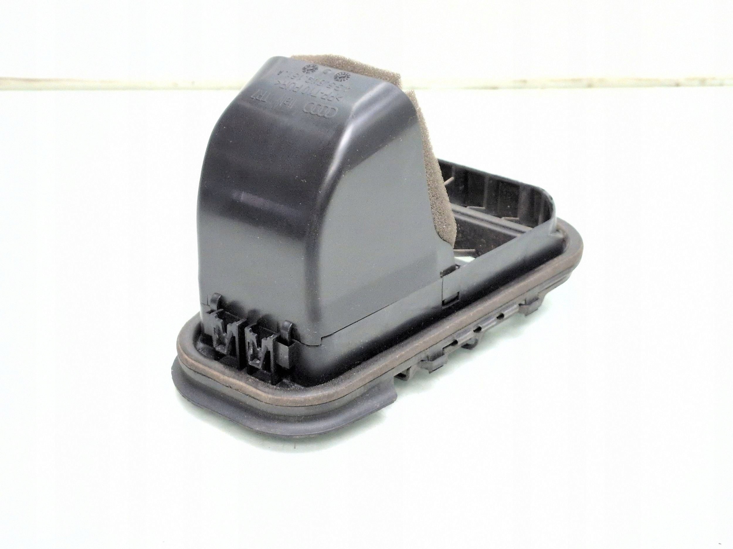 Audi A6 S6 C7 4G 2017 Heckdiffusor-Lüftungsgitter OEM 4G5819161A image 3