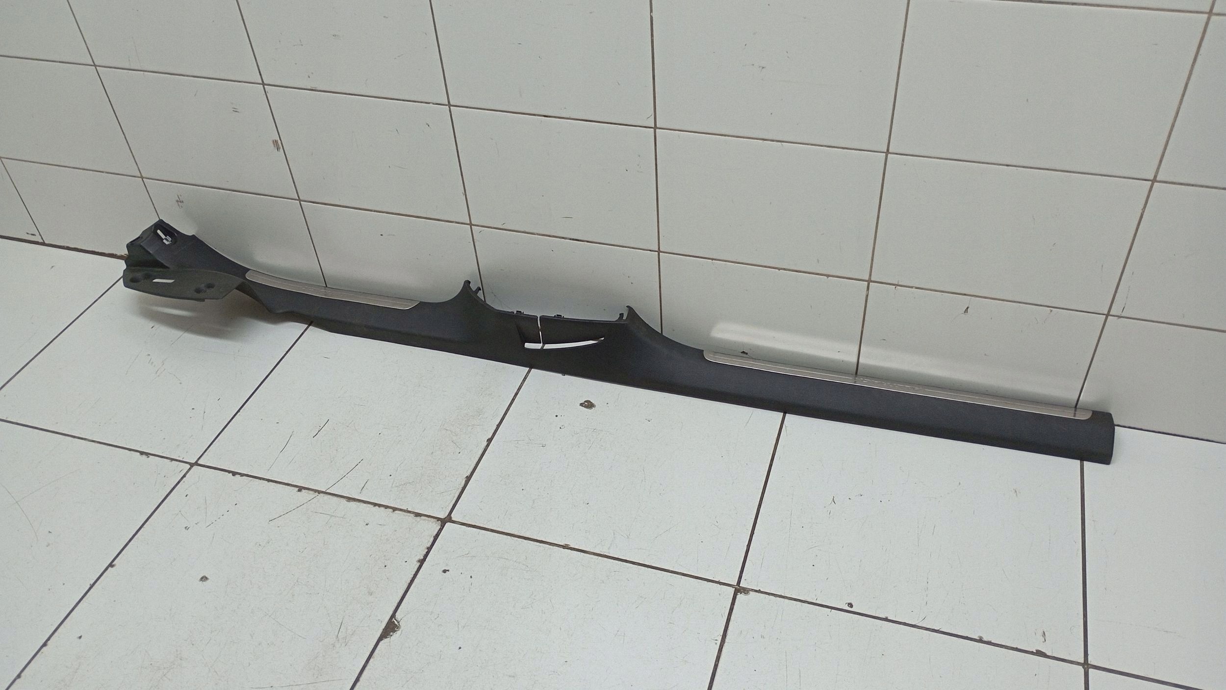 Volkswagen Passat Alltrack 2014 Front Sill Trim OEM 3AA853369