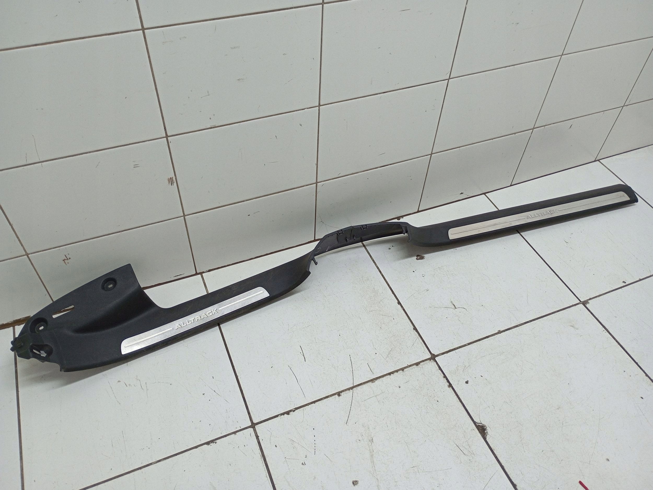 Seuil de porte avant VW Passat Alltrack 2014 image 10