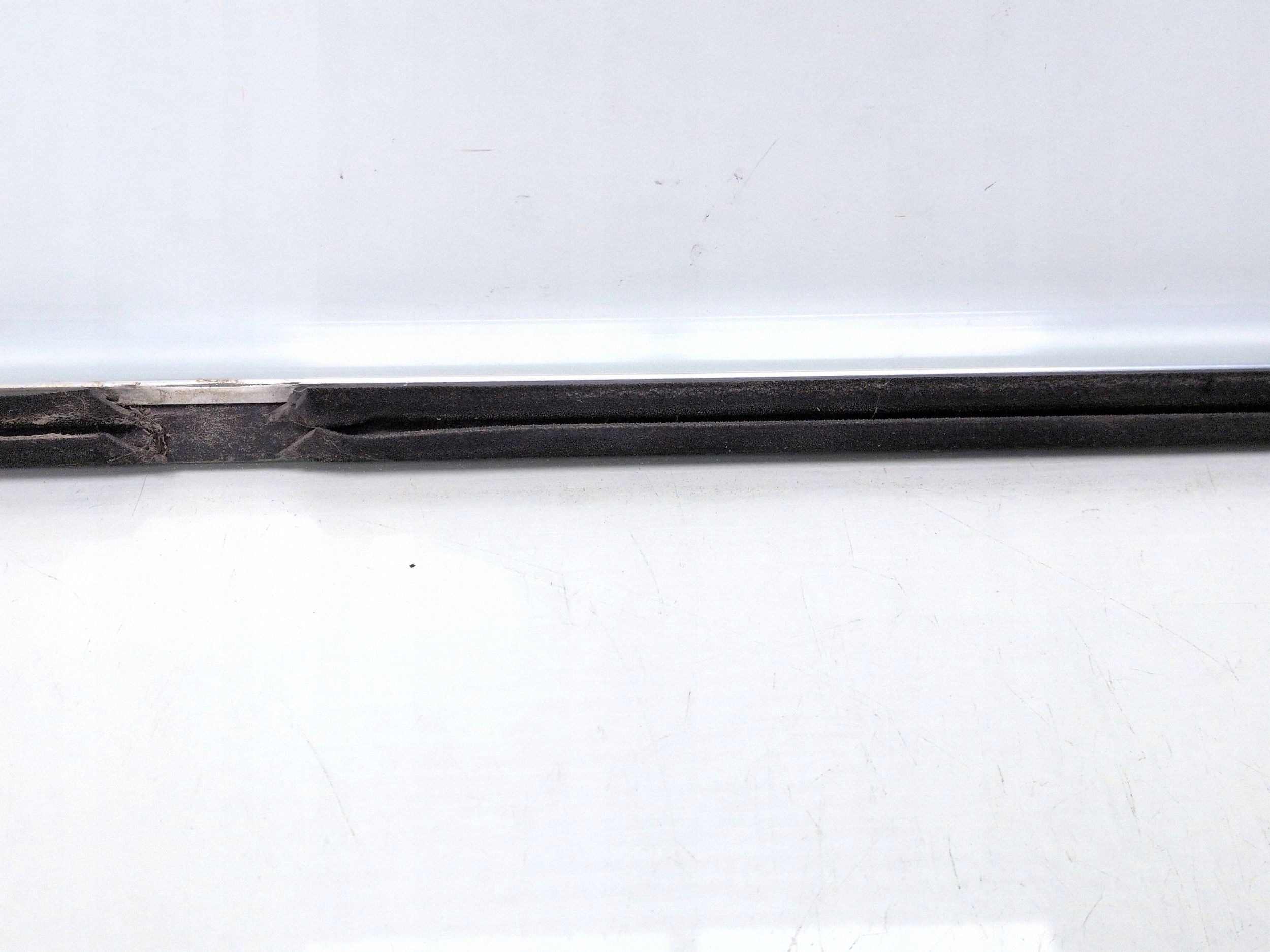 BMW 5 E60 E61 Liste vitre arrière FRC159910 image 8