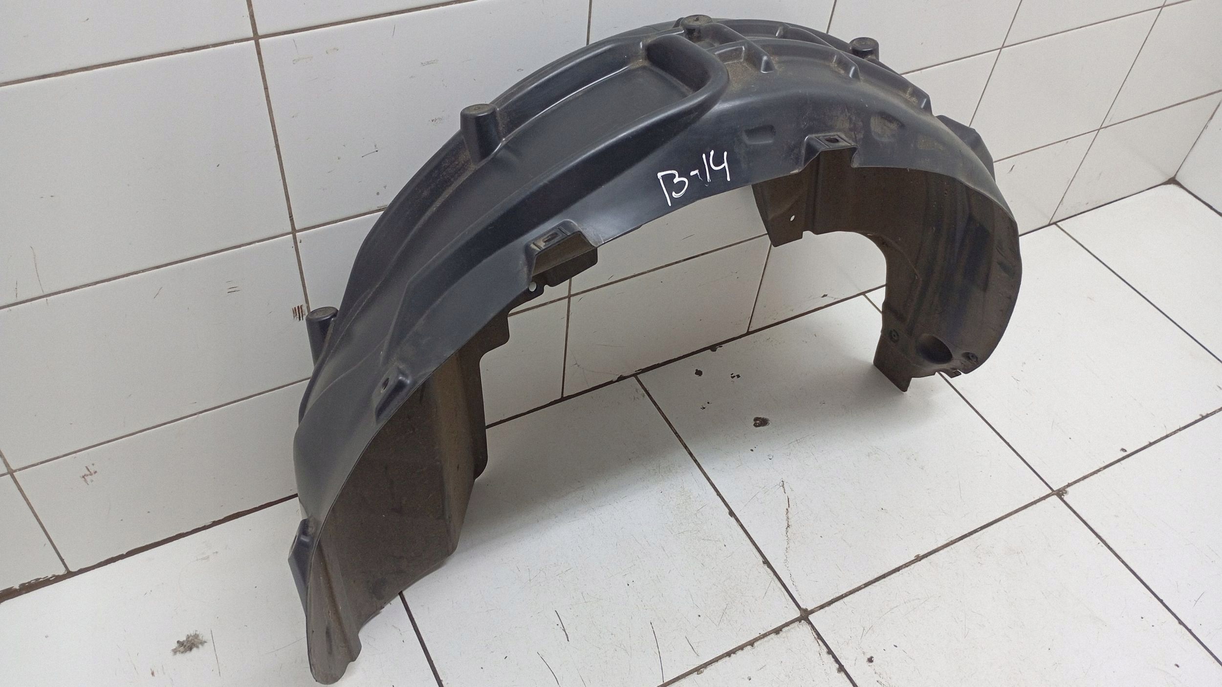 Opel Grandland X 2024 takalokasuojat MOU022195