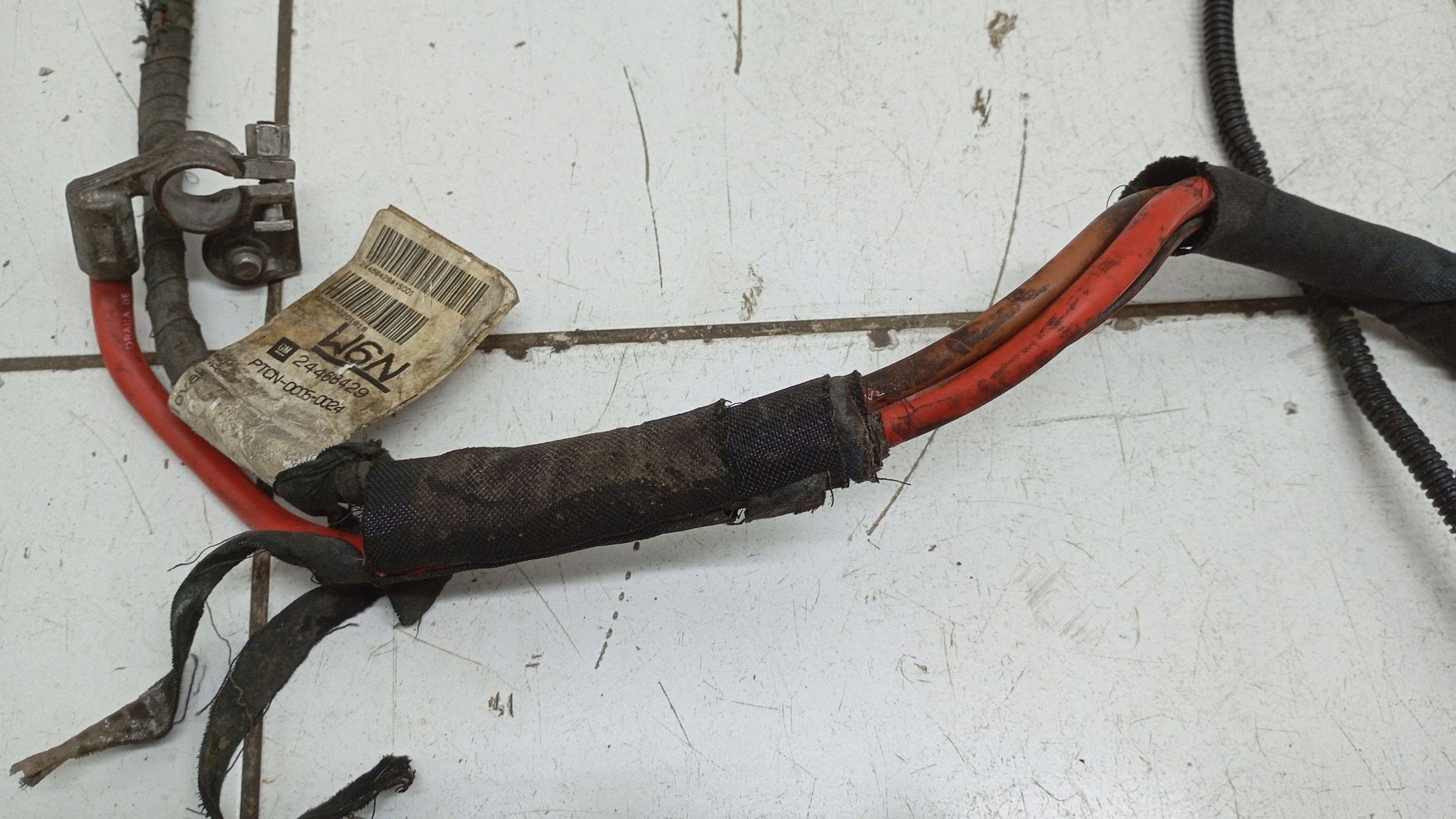 Opel Astra H 2008 Terminal Cable Batería 13127074 image 7