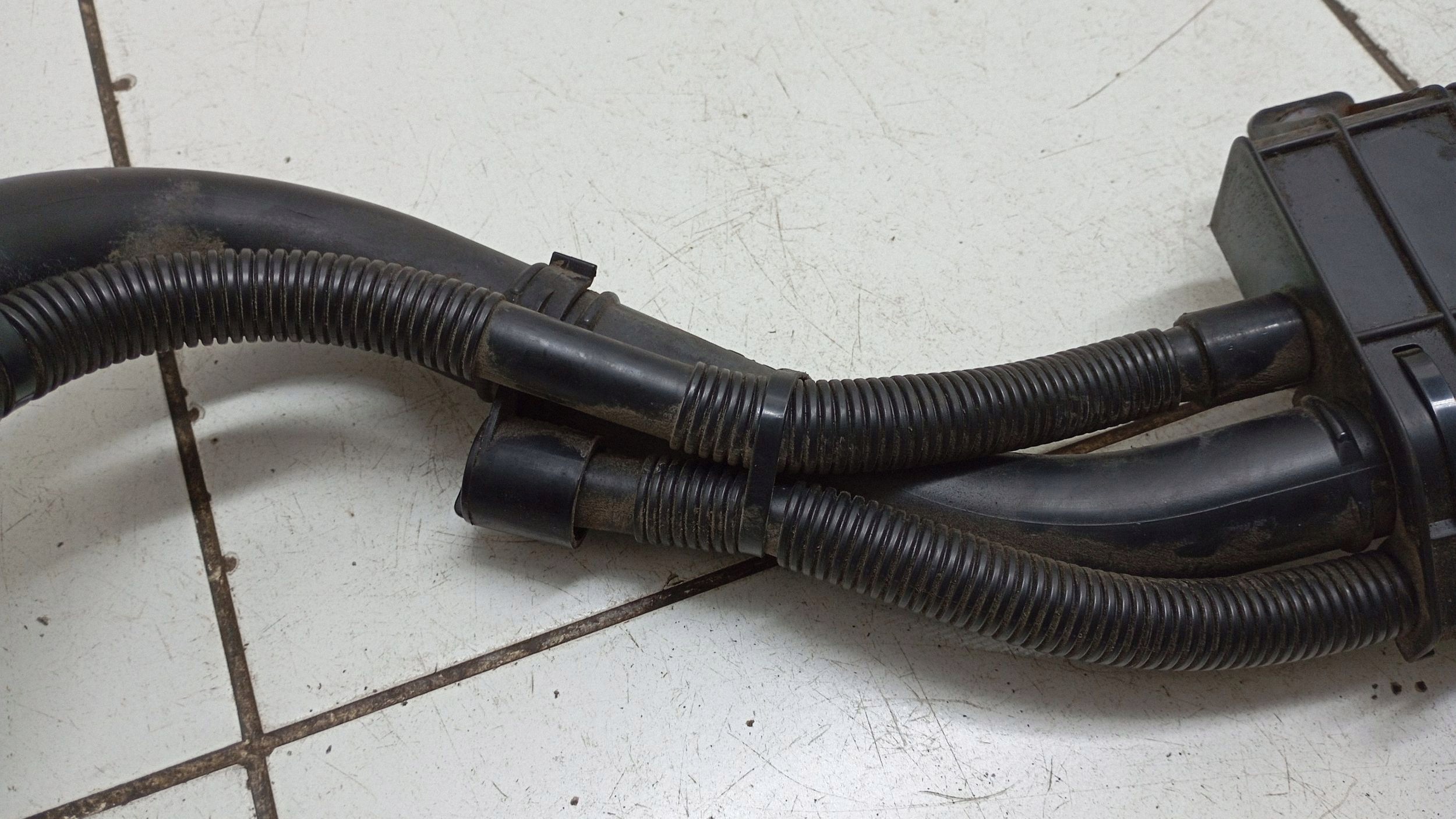 Chevrolet Captiva Tankdeckel FRC160701 image 6