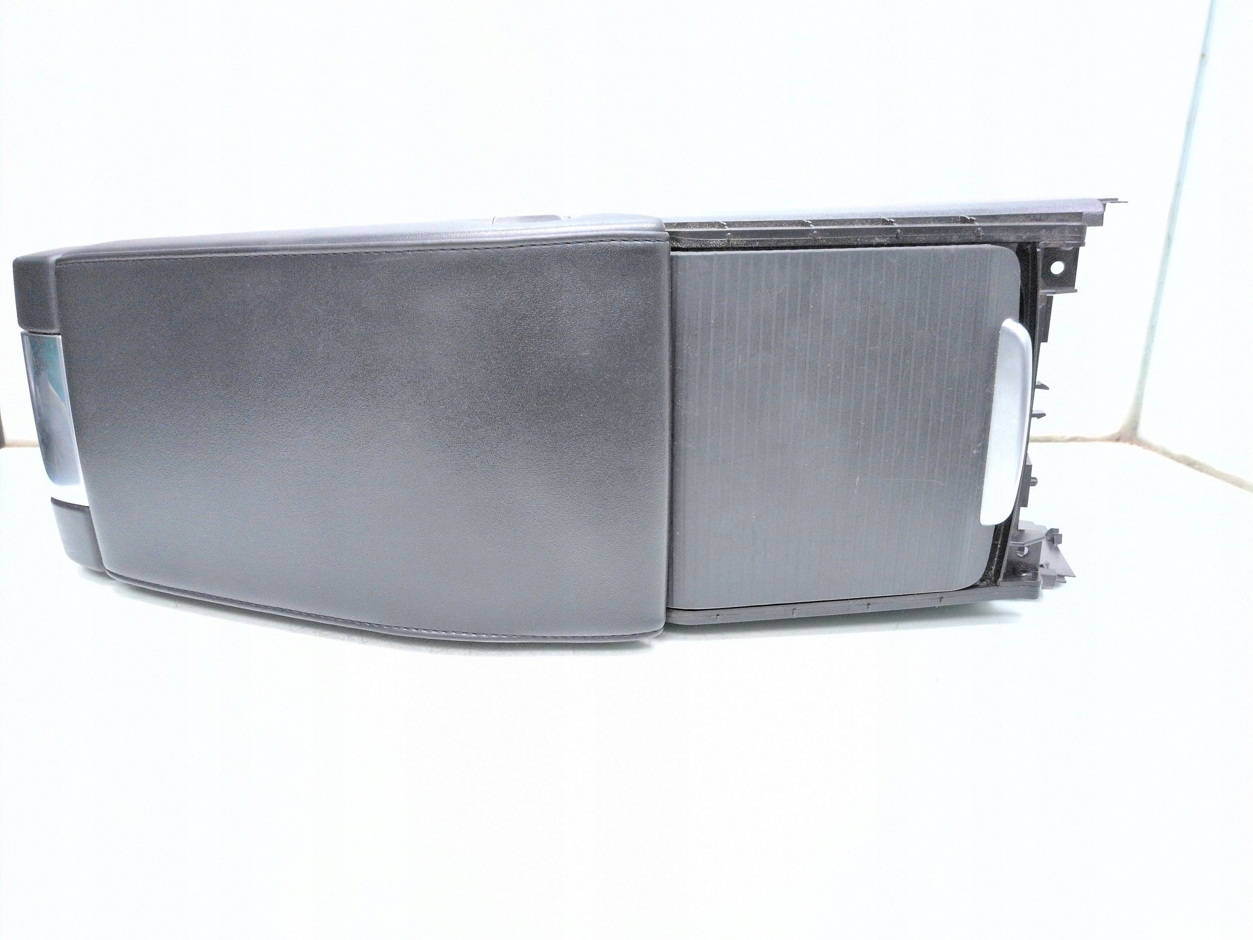 Volvo S80 2007 Console Armrest OEM 30722406 image 2