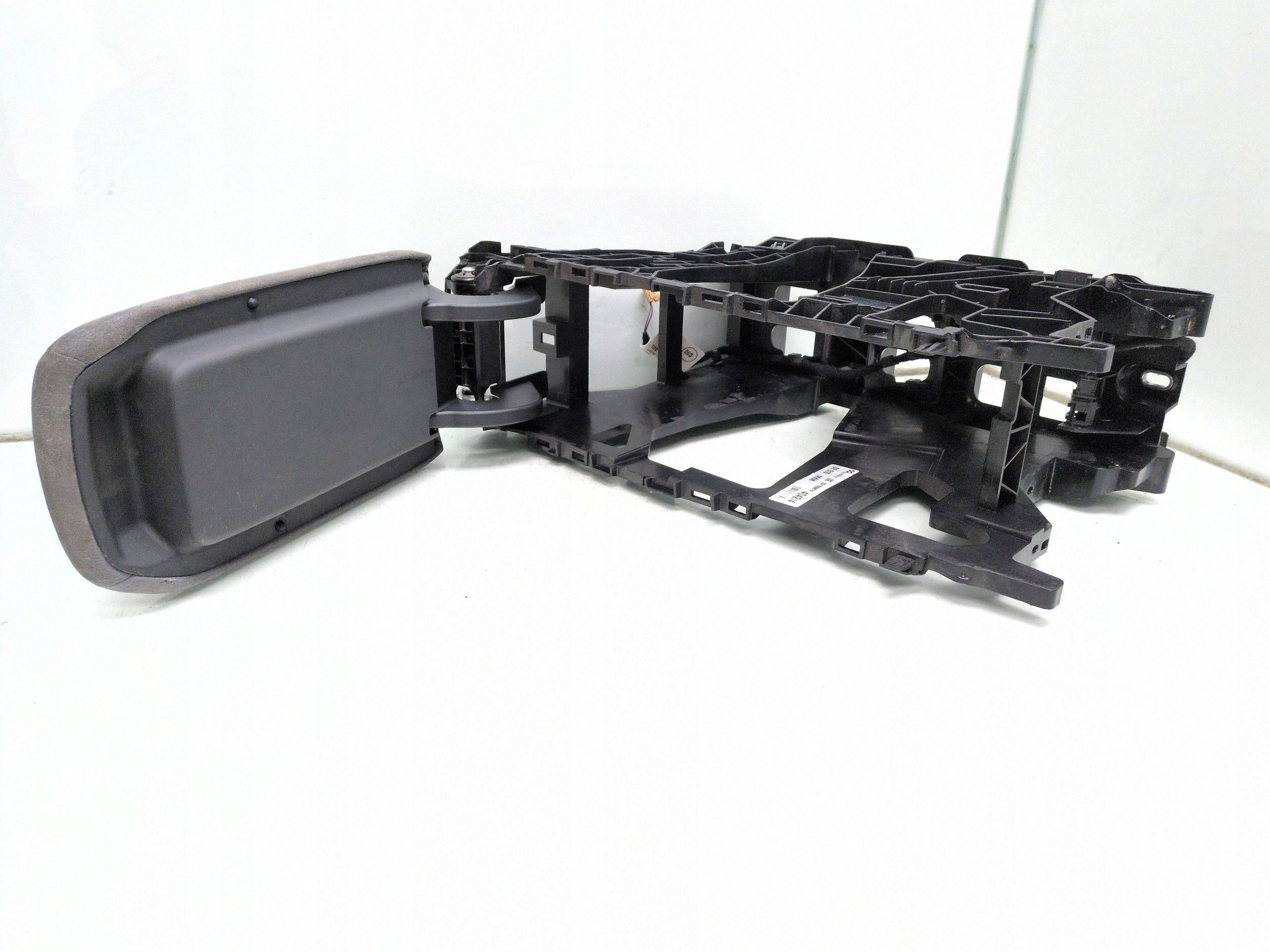 Cupra Born 2025 Accoudoir de console 10E863242D image 9
