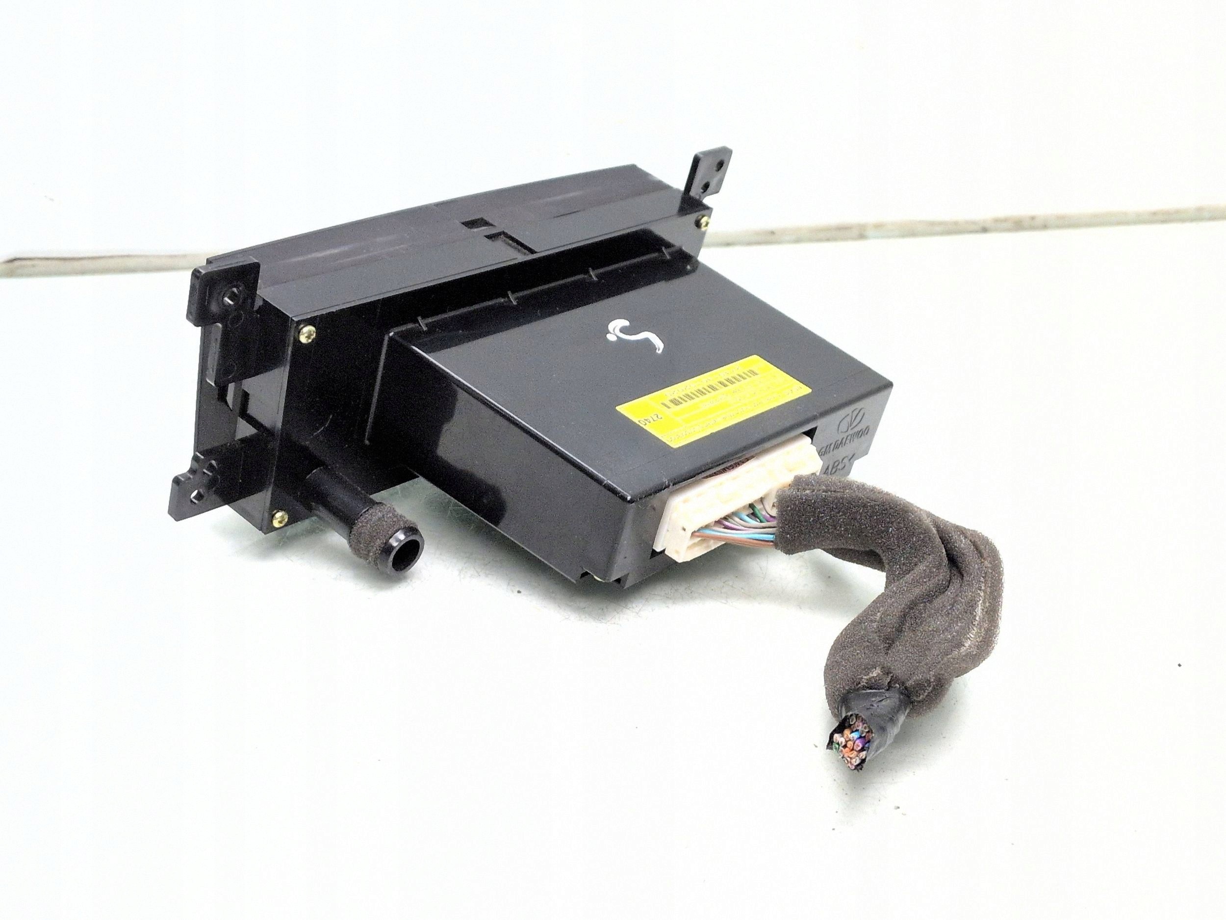 Chevrolet Captiva Ilmastointipaneeli 20992740 image 4