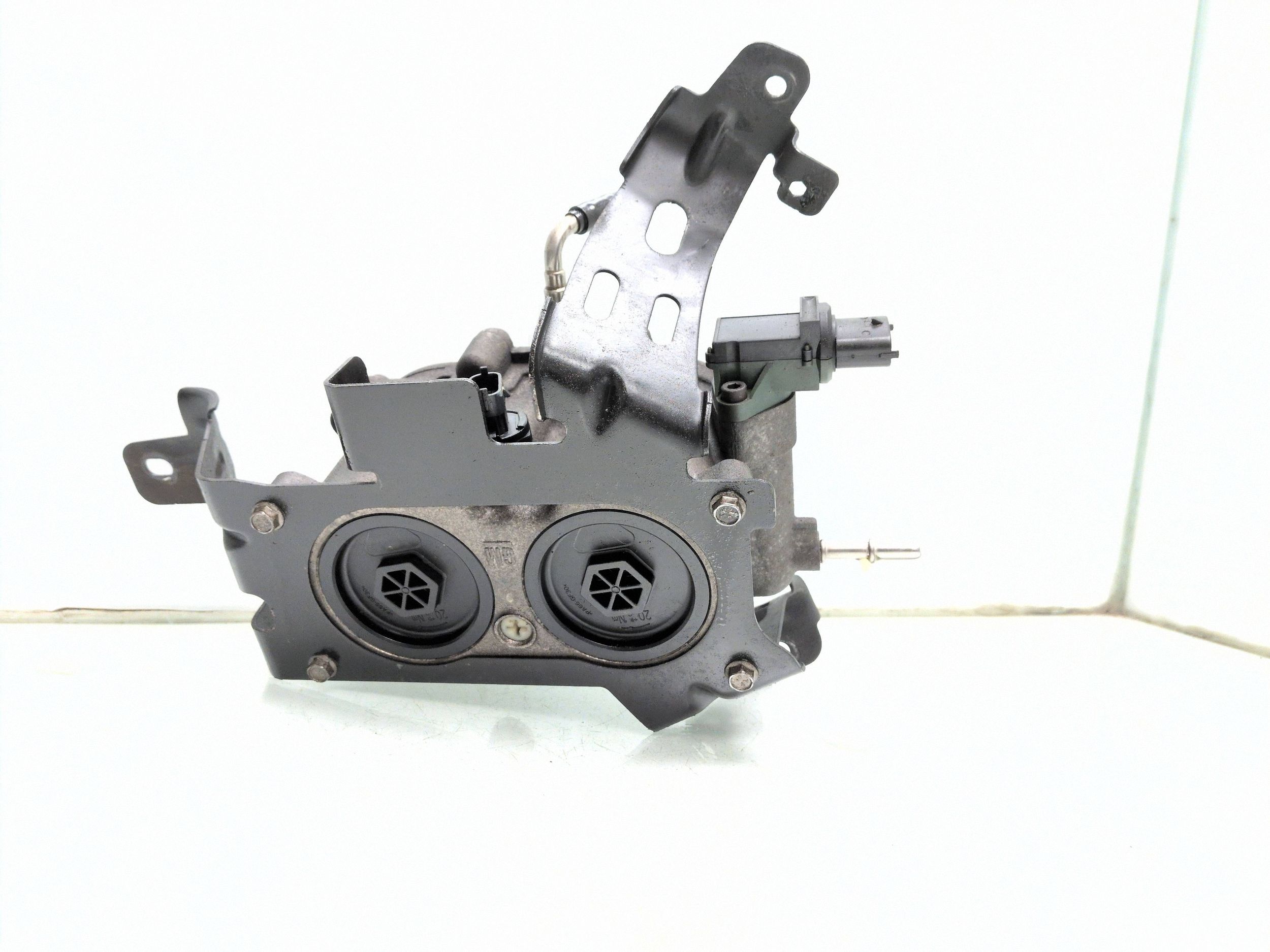 2012 Chevrolet Captiva Bränslefilterhus FRC160978 image 9