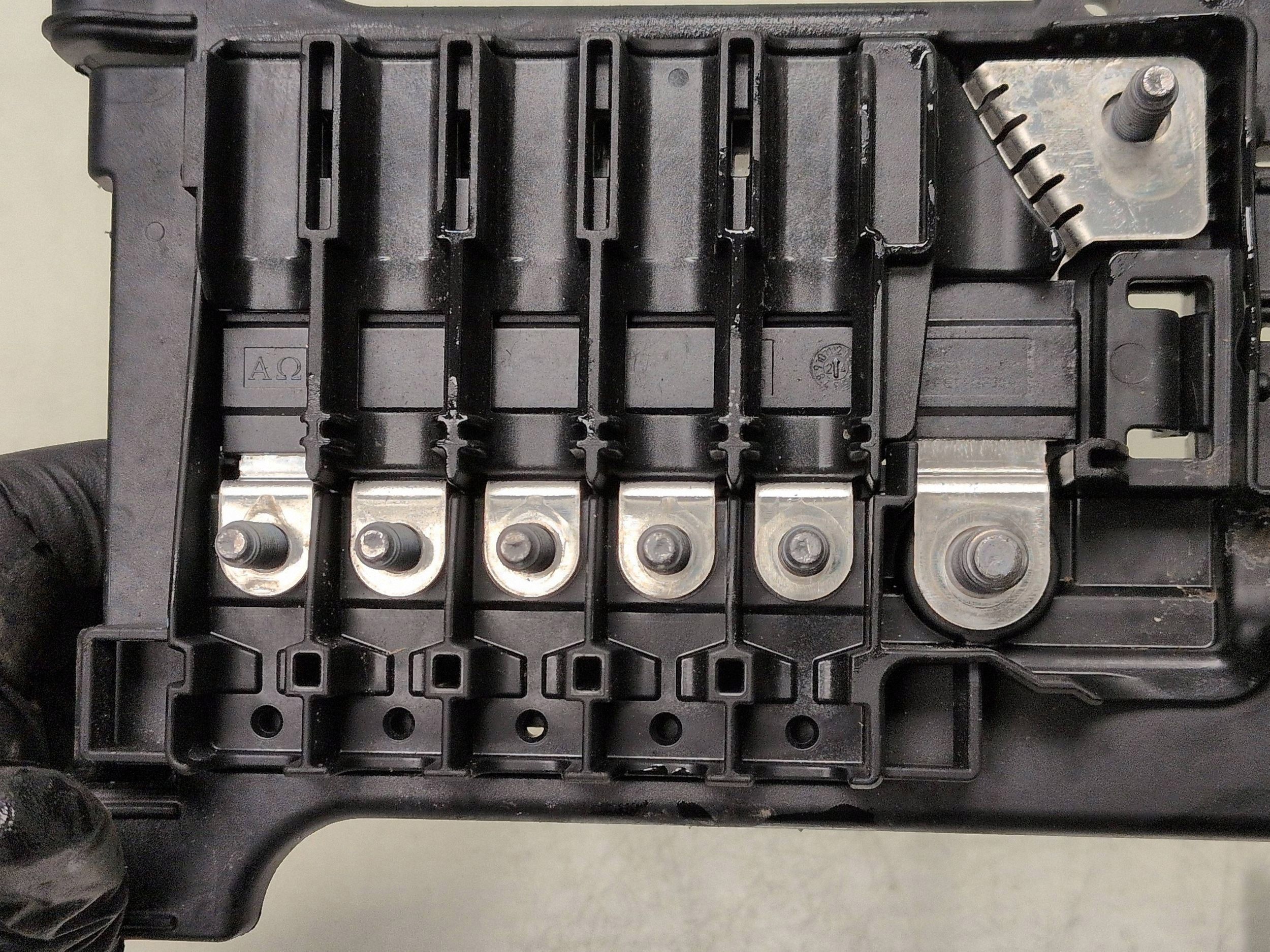 Cupra Born VW ID.3 Audi e-tron GT Q4 e-tron akun sulake 1EA937548A image 6