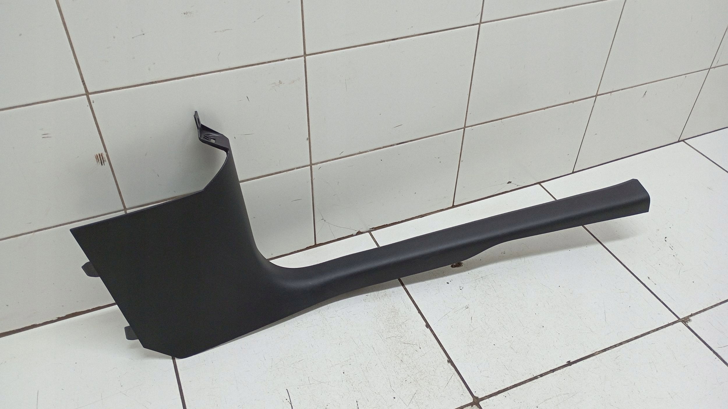 Tesla Model 3 2023 Front Sill Trim Right Side OEM 164341500A