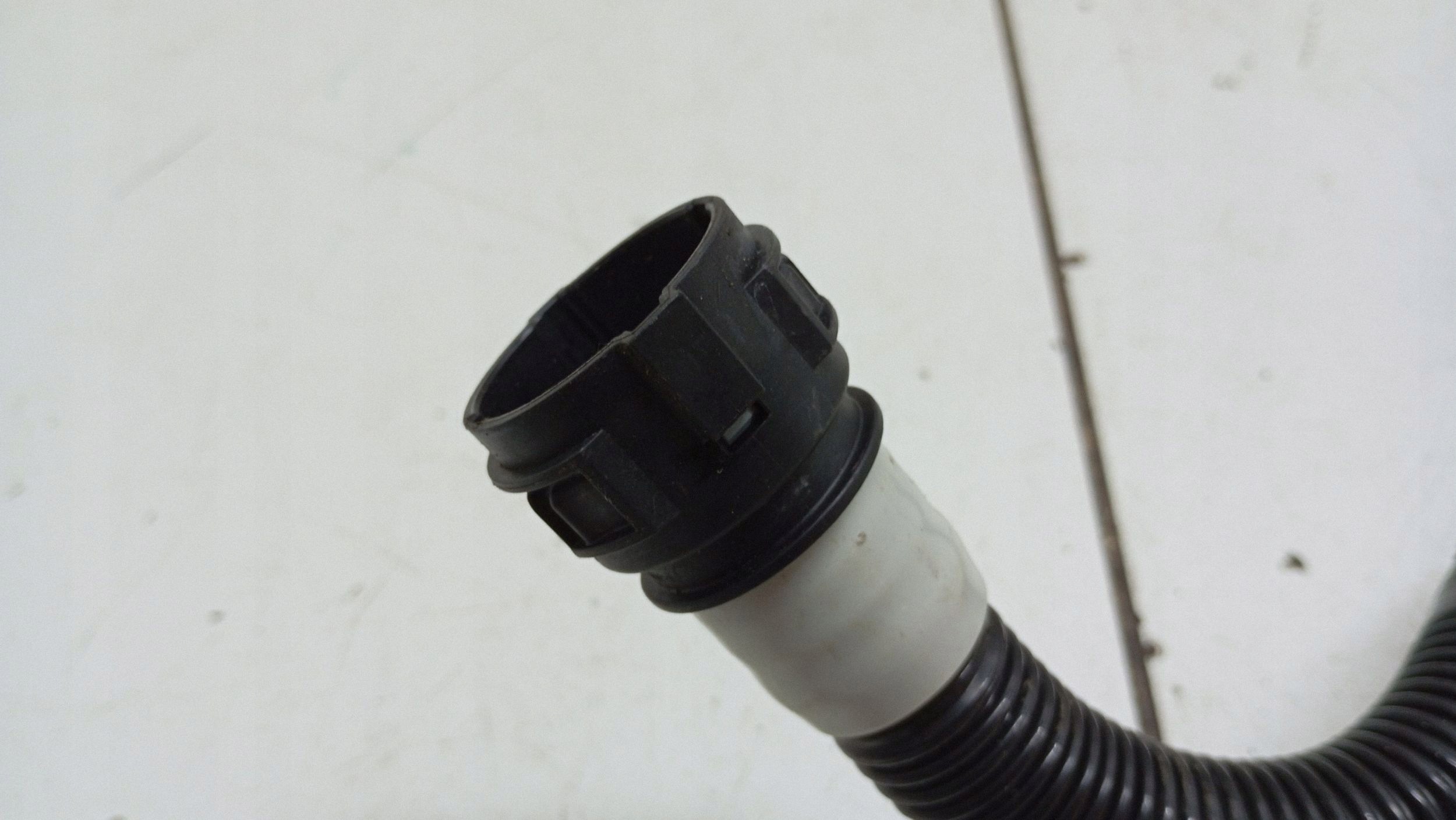 Tesla Model 3 2021 - Conduite de lave-glace 150133400C image 4