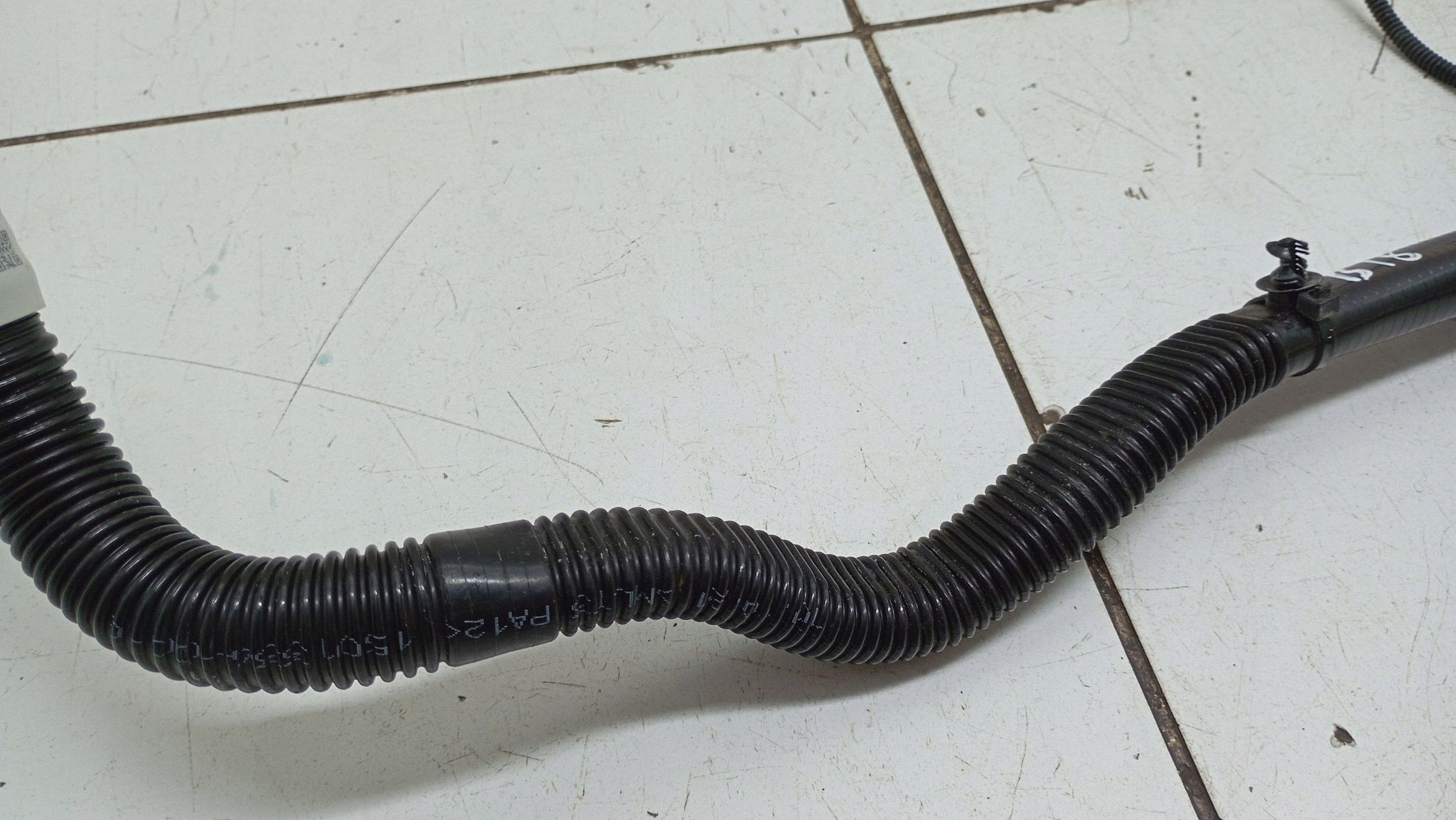 Tesla Model 3 2021 - Conduite de lave-glace 150133400C image 5
