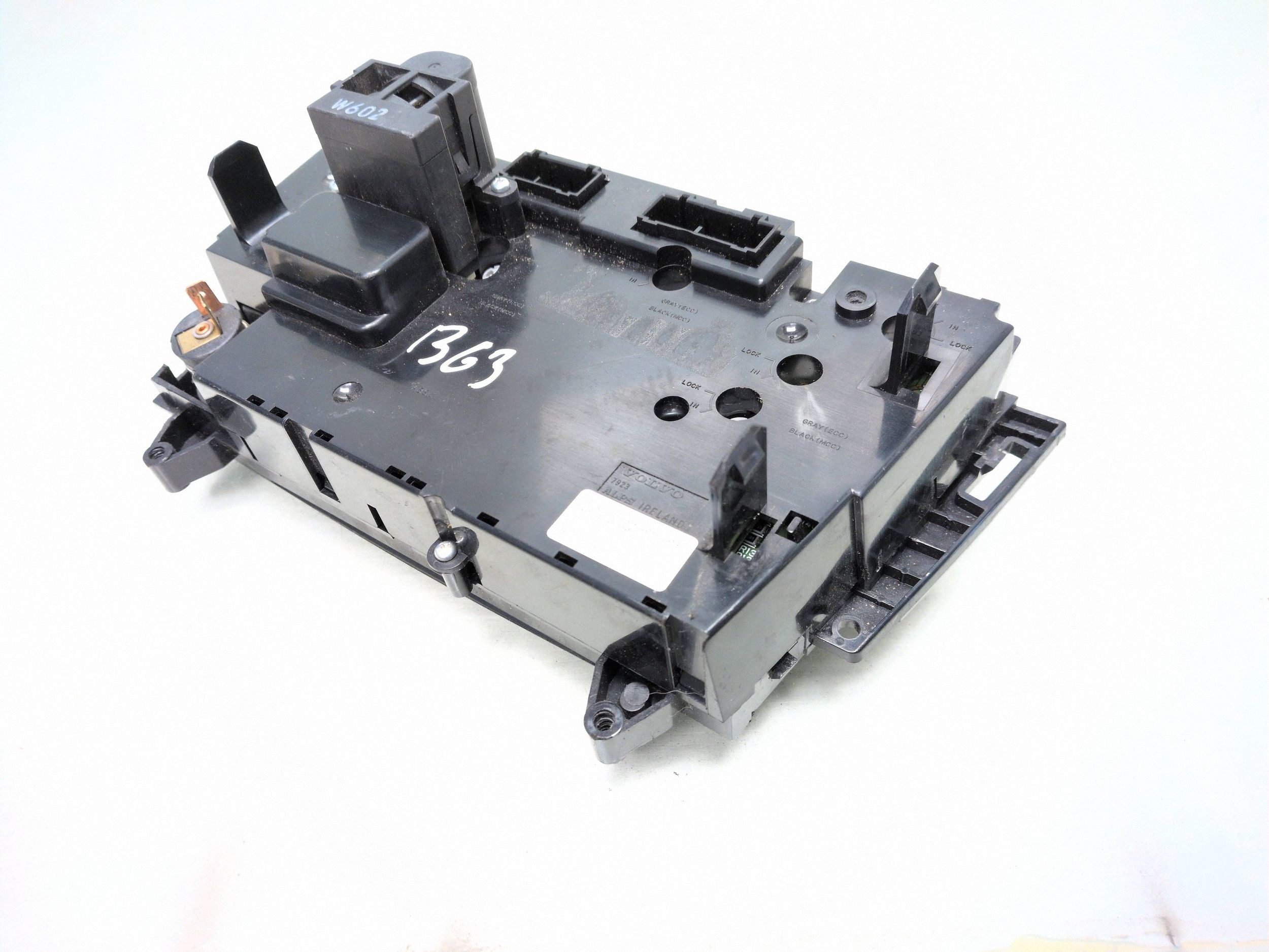 Panel de climatización Volvo S60 2006 OEM 30746022 image 7