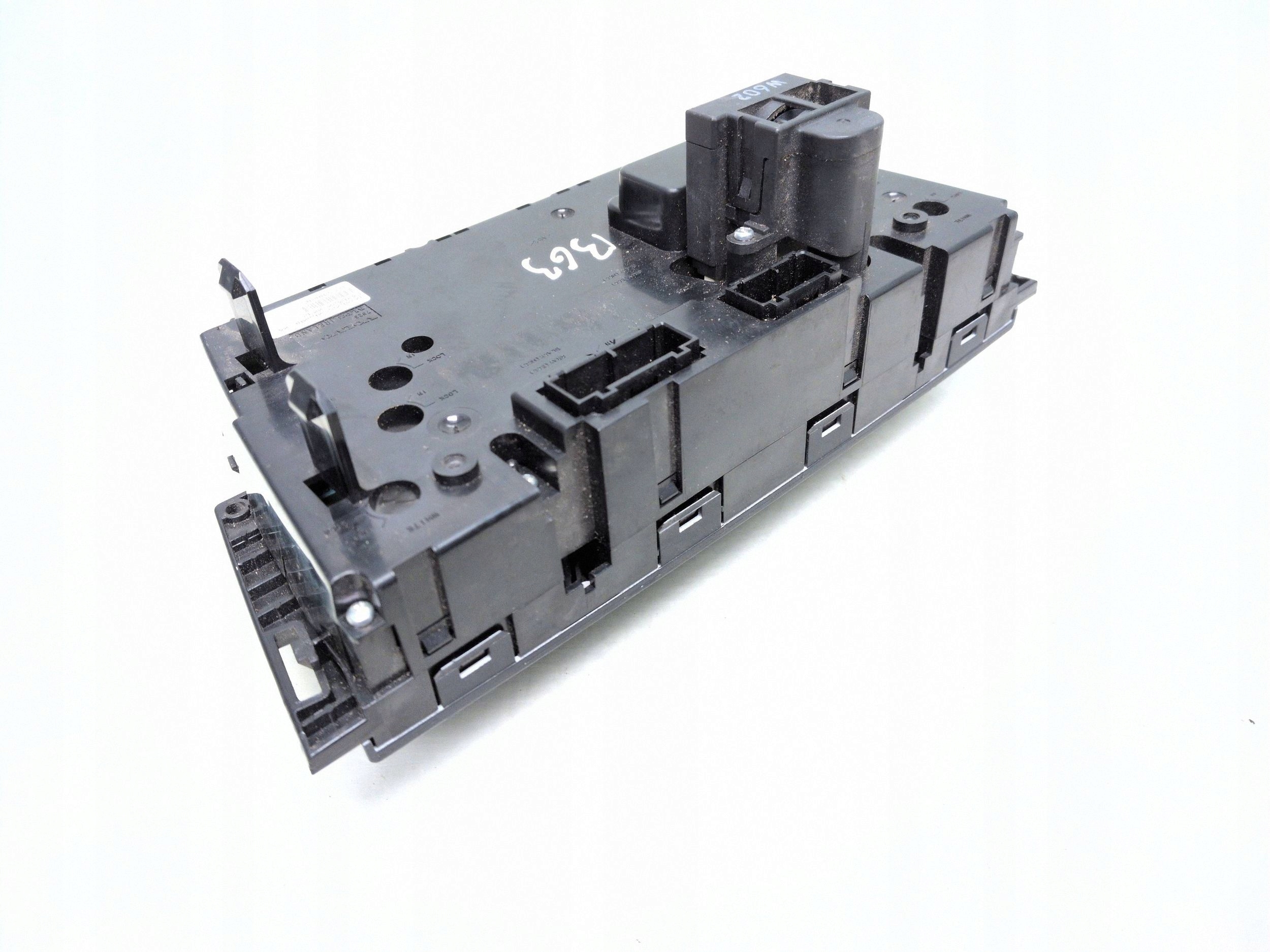 Panel de climatización Volvo S60 2006 OEM 30746022 image 8