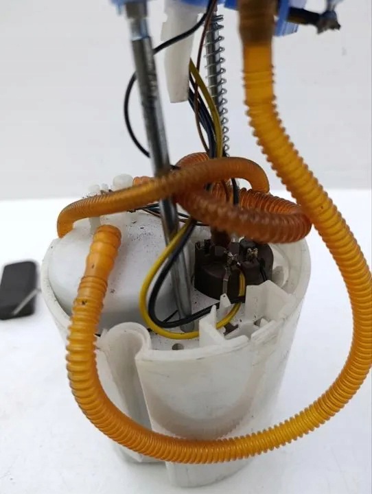 Pompe à carburant VW A2C10308500 essence 183kW 2018 image 9