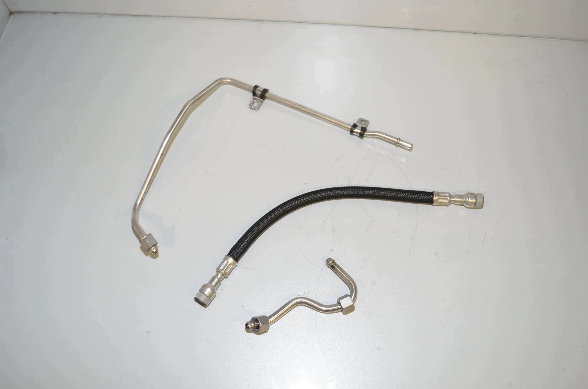 Polttoaineputki BMW F40 8489570
