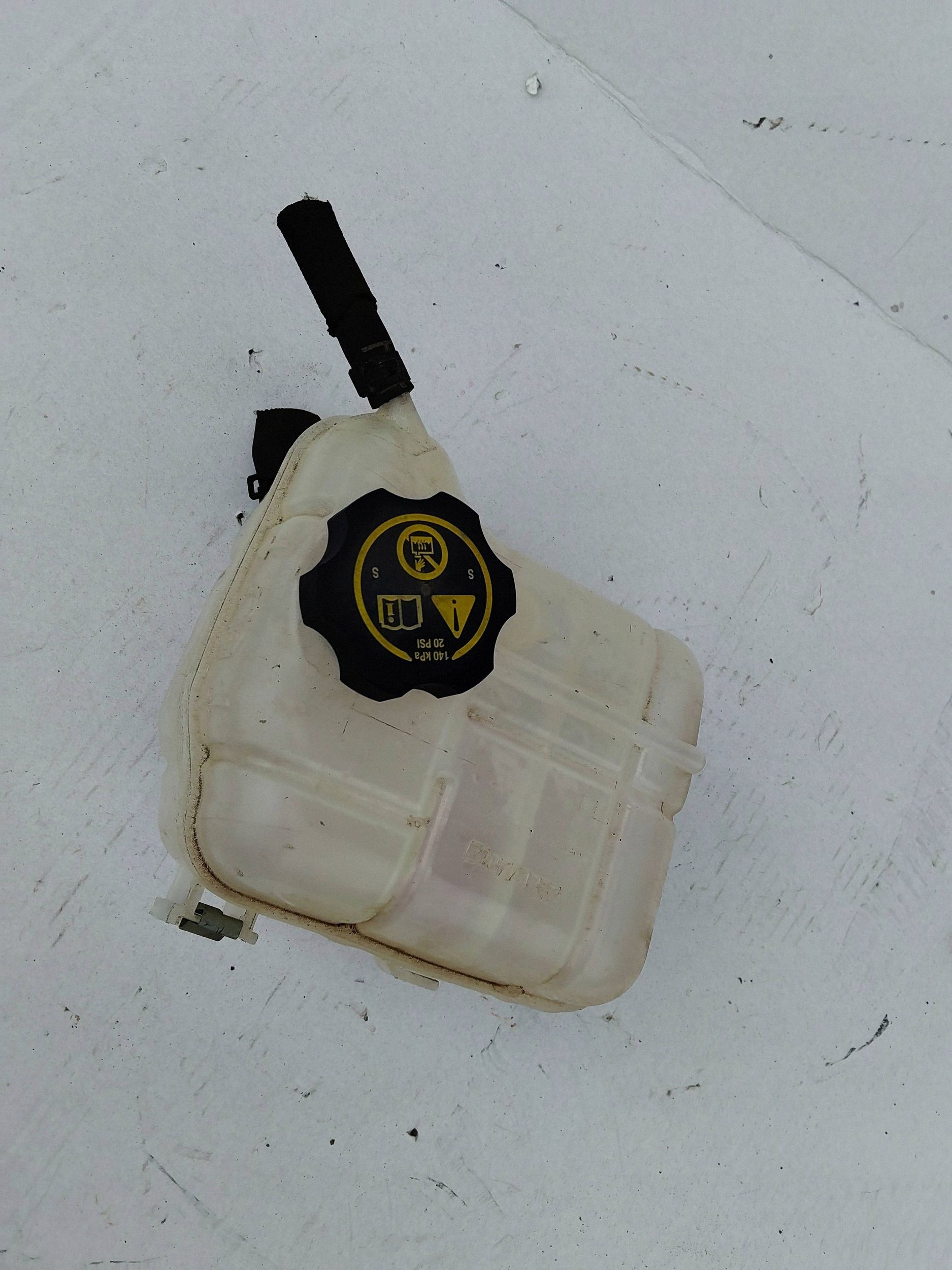 Opel OE 39066025 nestekompensatorinen säiliö image 2