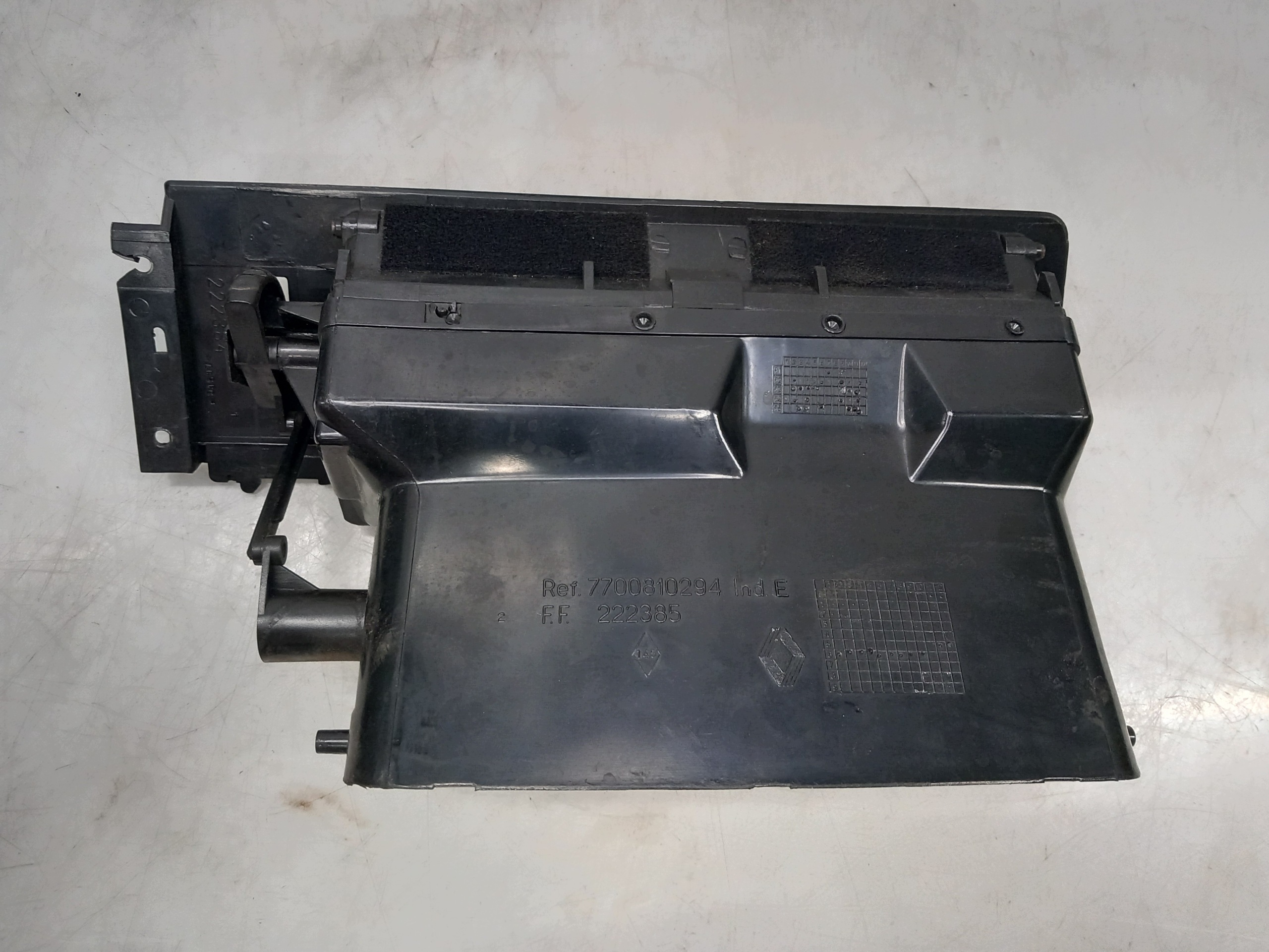 Ventilationsgaller Renault Safrane 7700810294 image 4