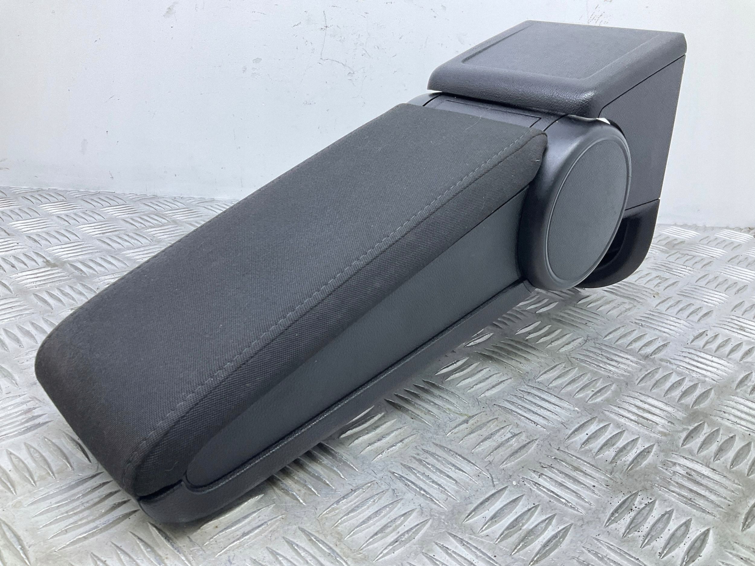 VW Beetle 5C Armrest Leather OEM 5C5864207 image 3