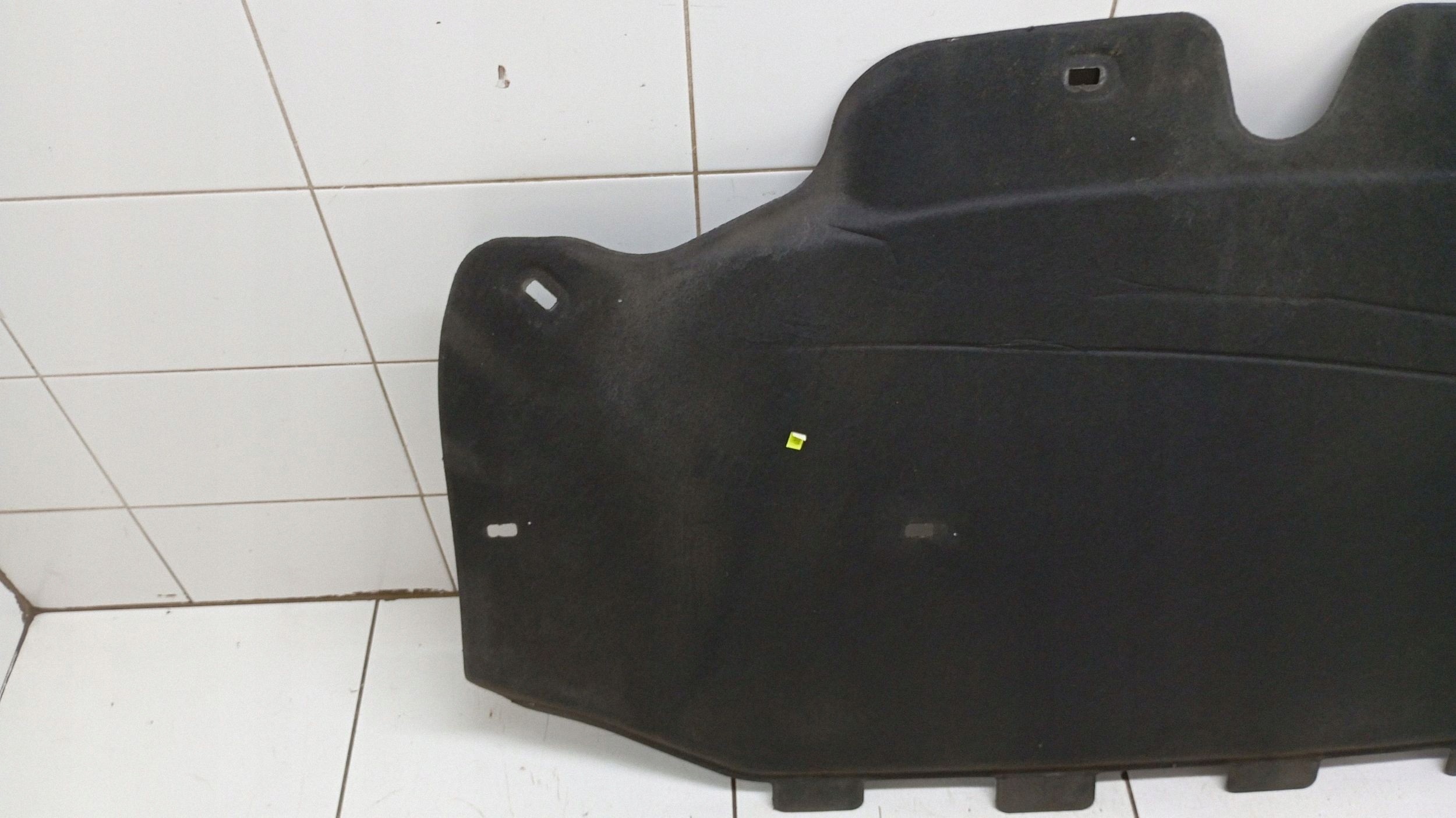 Insulation de capot Volvo V60 2015 FRC162322 image 7