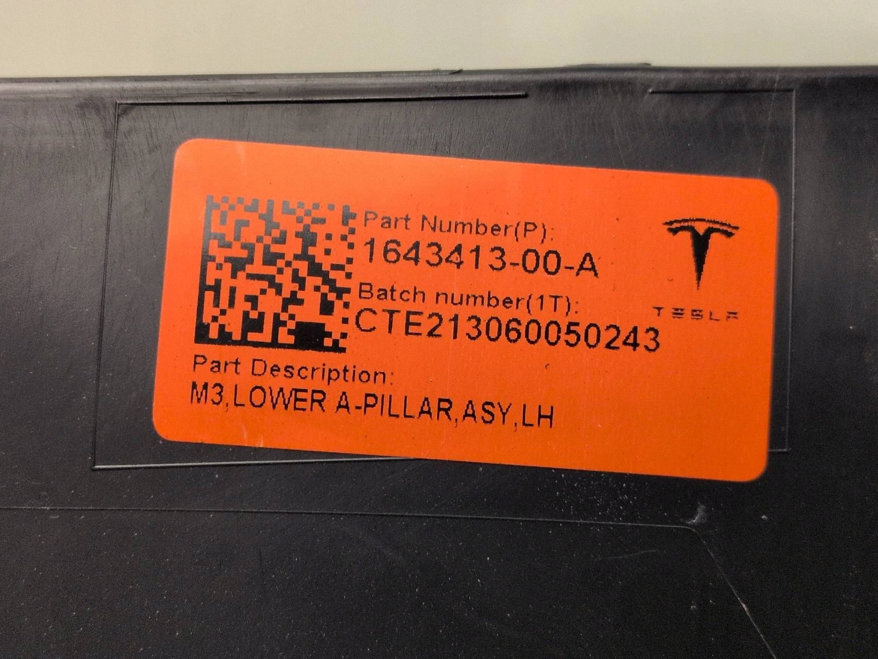 Tesla Model 3 2023 Seuil de porte avant gauche image 10