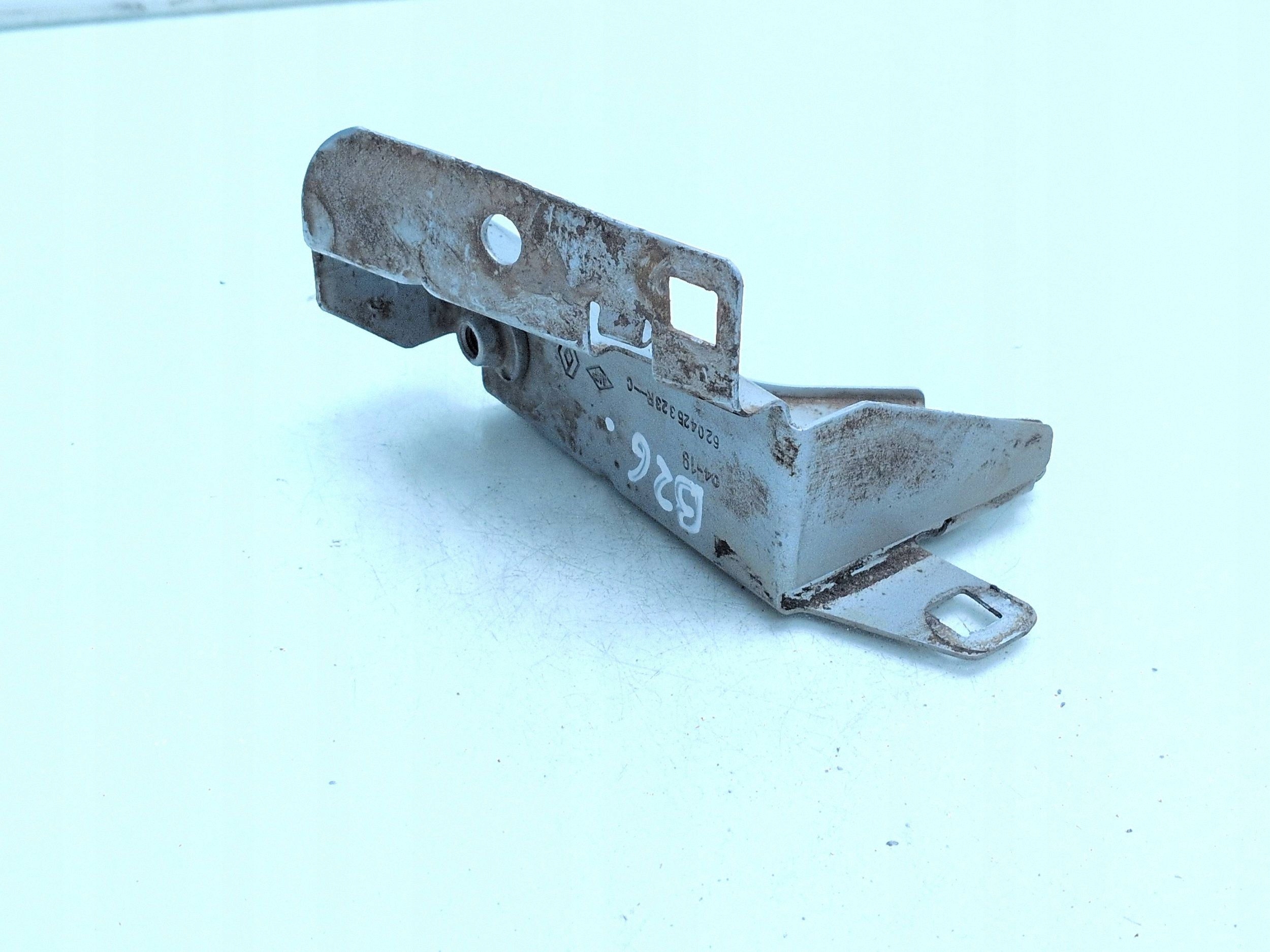 Renault Zoe Soporte Guardabarros Izquierdo 620425323R