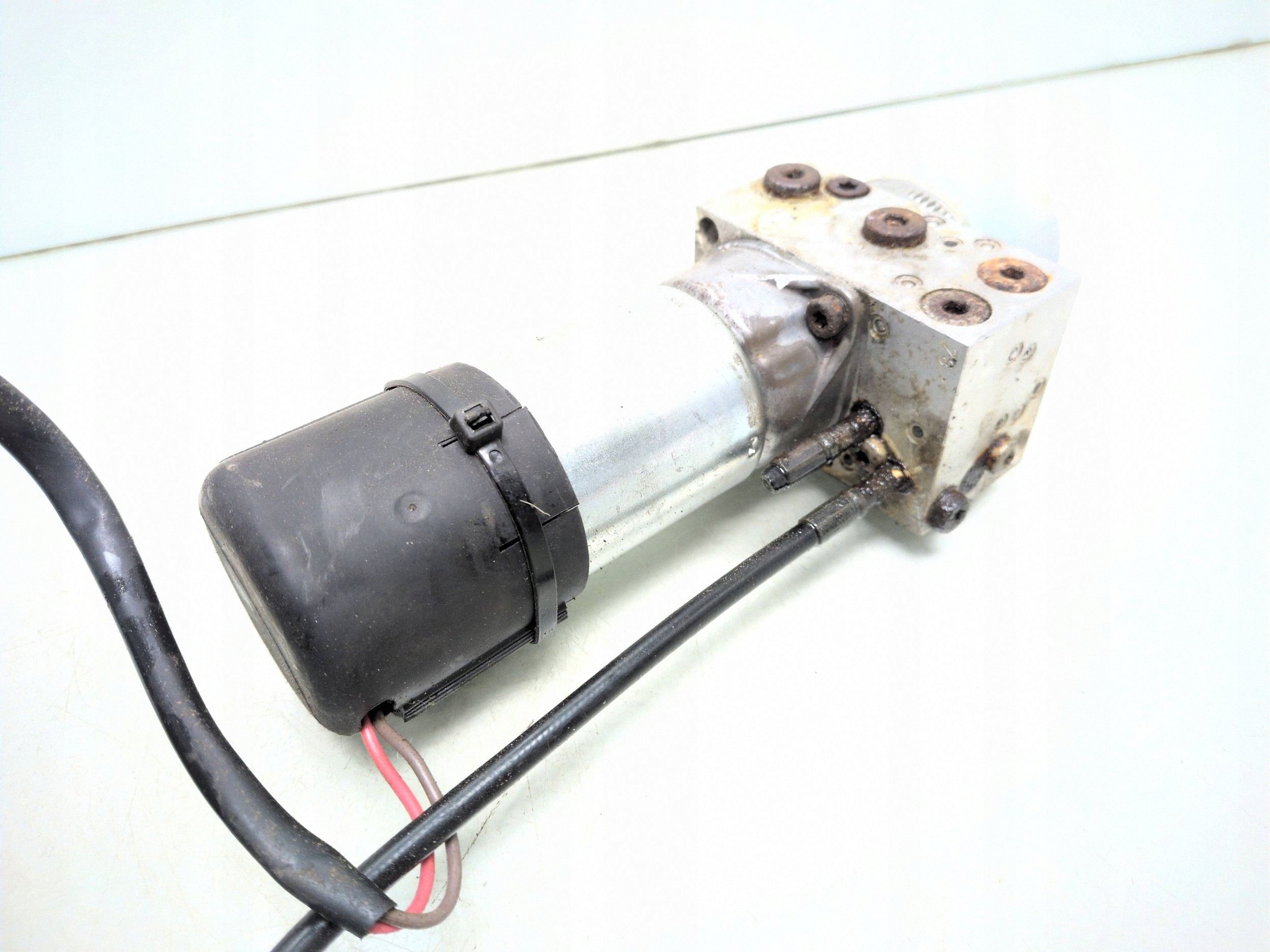 Bomba da Tampa do Porta-Malas Mercedes A1648002848