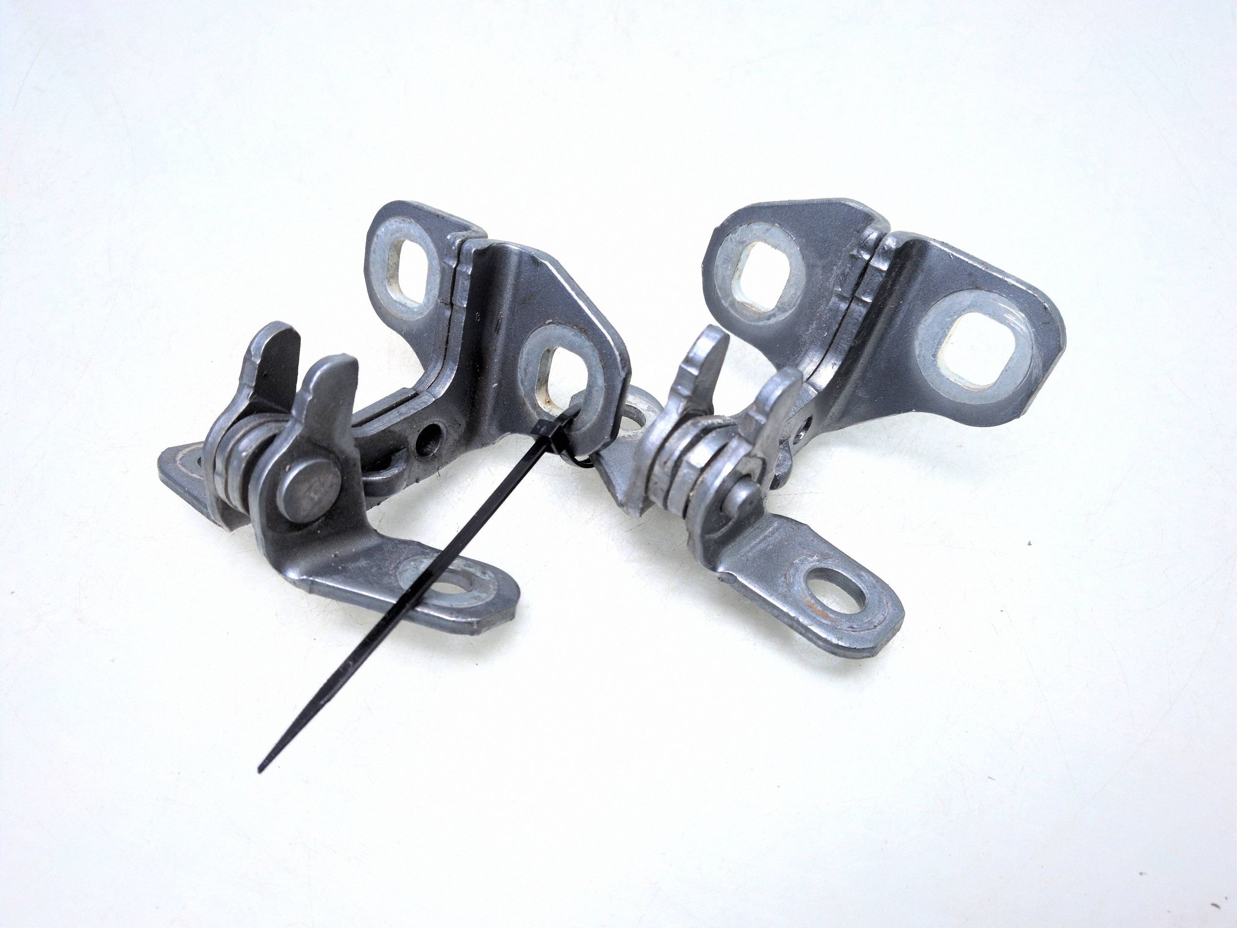 Dobradiças Portas Traseiras Opel Insignia B 2019 OEM FRC163464