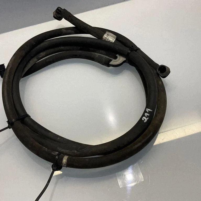 Manguera lavafaros Mercedes E W211 2118601692