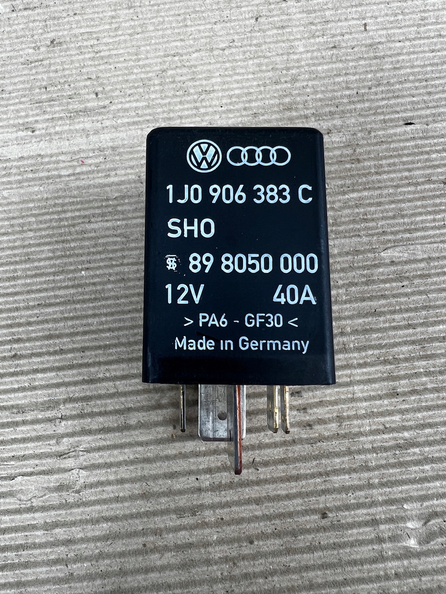 Polttoainepumpun rele VW Seat Audi Skoda 409 1J0906383C