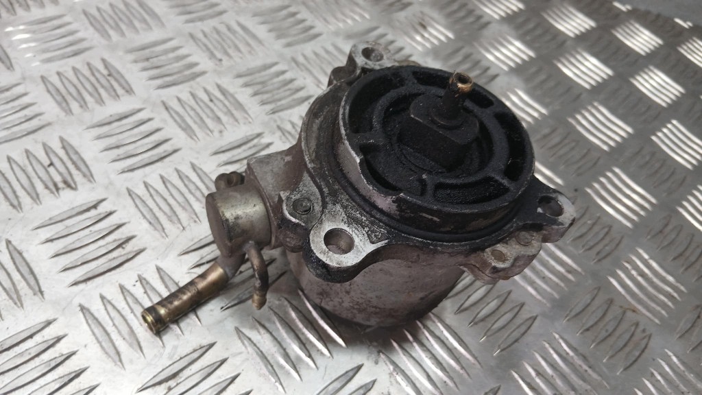 Vakuum pump Mazda 626 2.0 CITD image 4