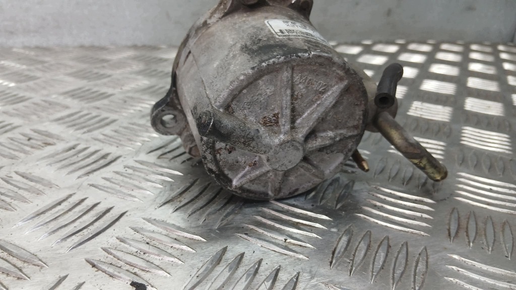 Vakuum pump Mazda 626 2.0 CITD image 5